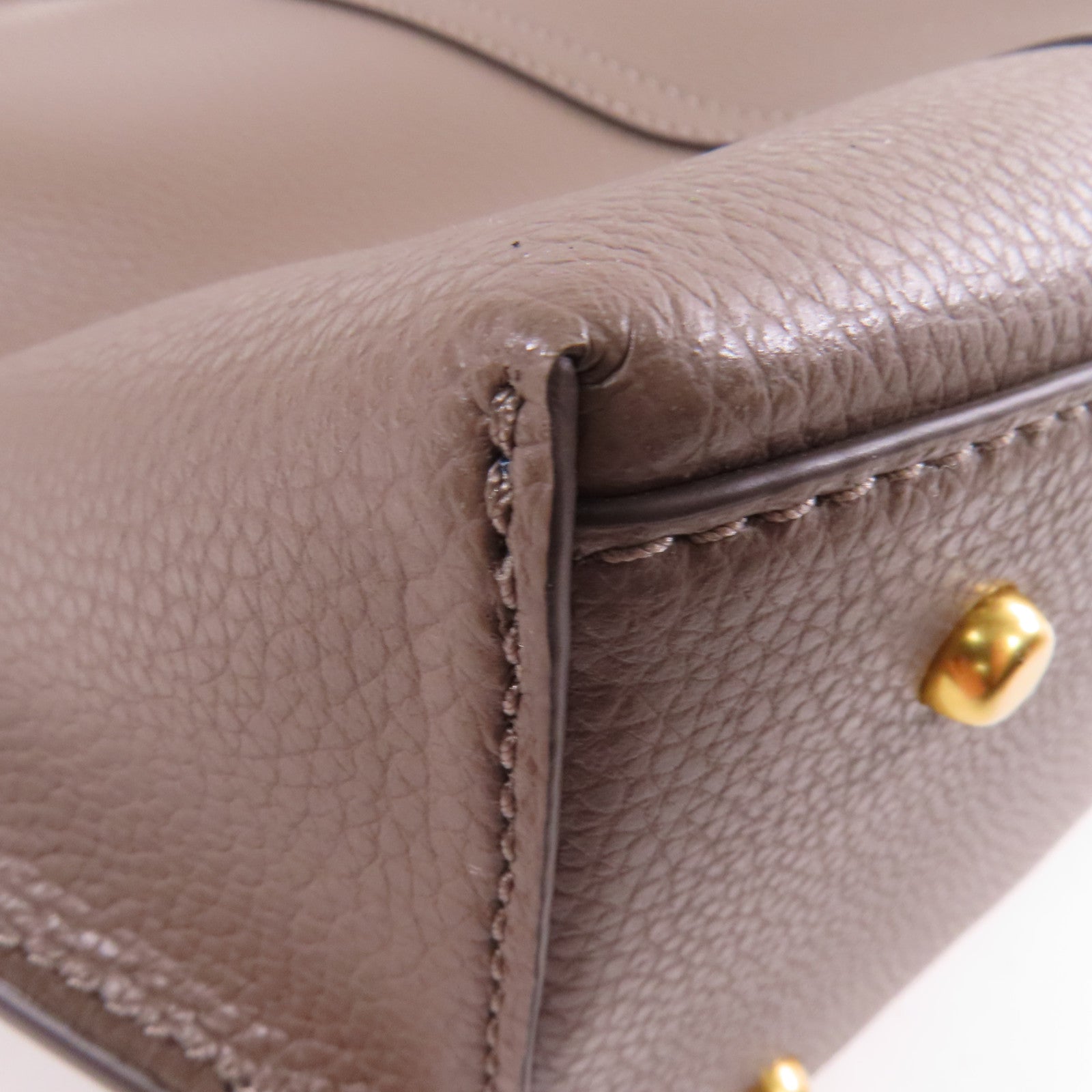 Tory Burch 牛皮皮革Perry Medium金扣手挽袋