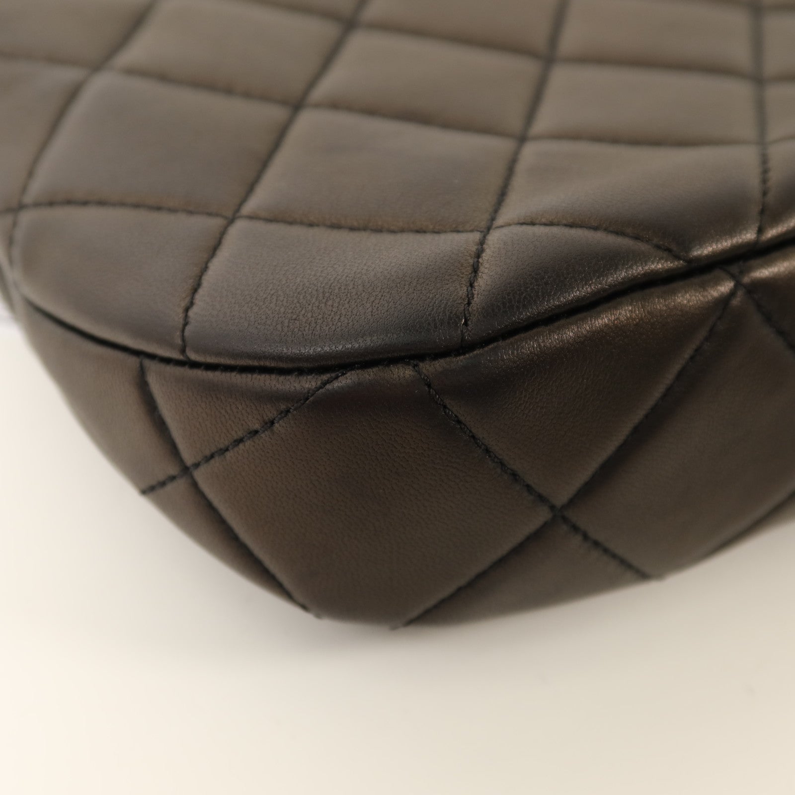 CHANEL 羊皮皮革Hobo金扣鏈帶肩背袋