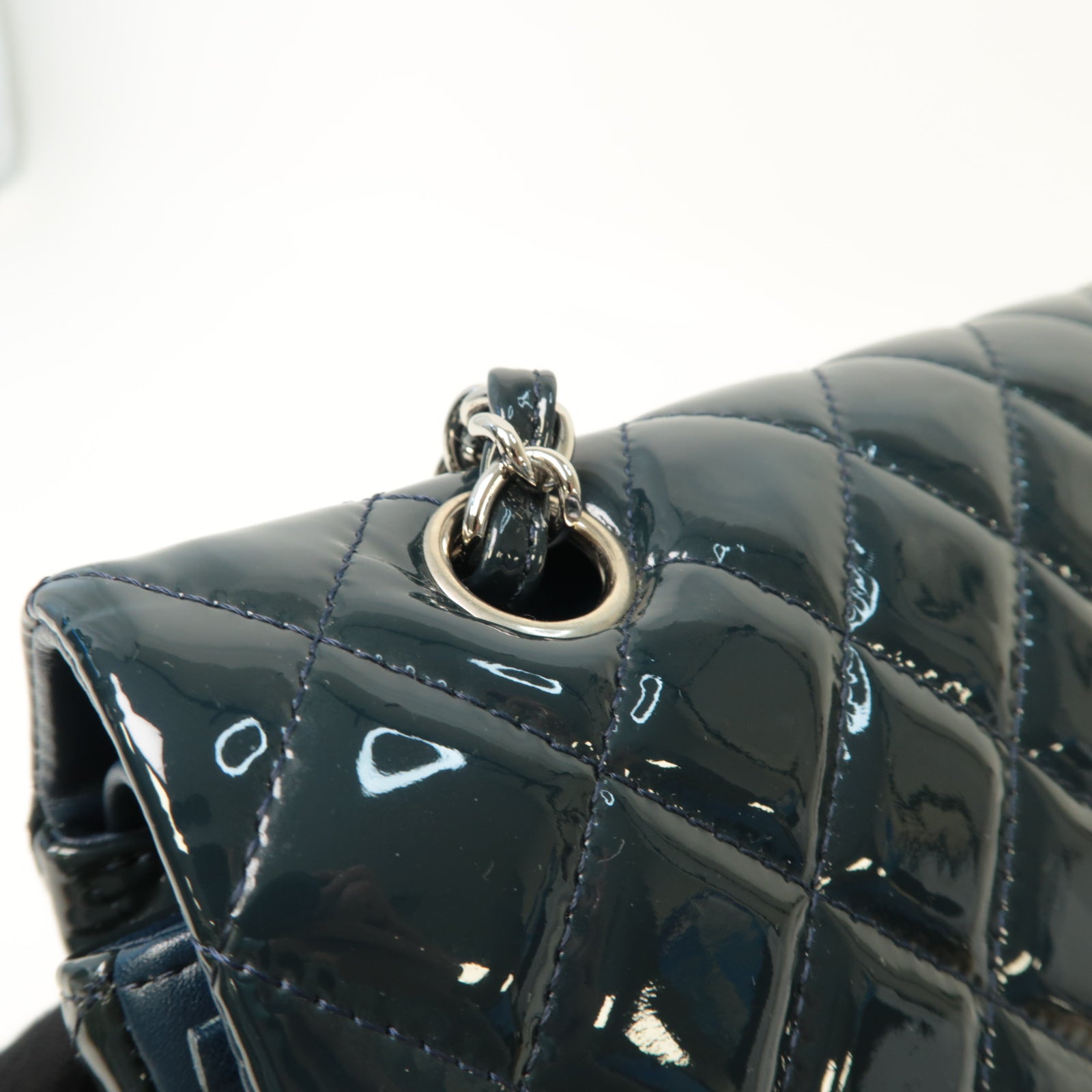 CHANEL 【激減優惠】菱格漆皮皮革Classic Flap 25銀扣鏈帶肩背袋藍色