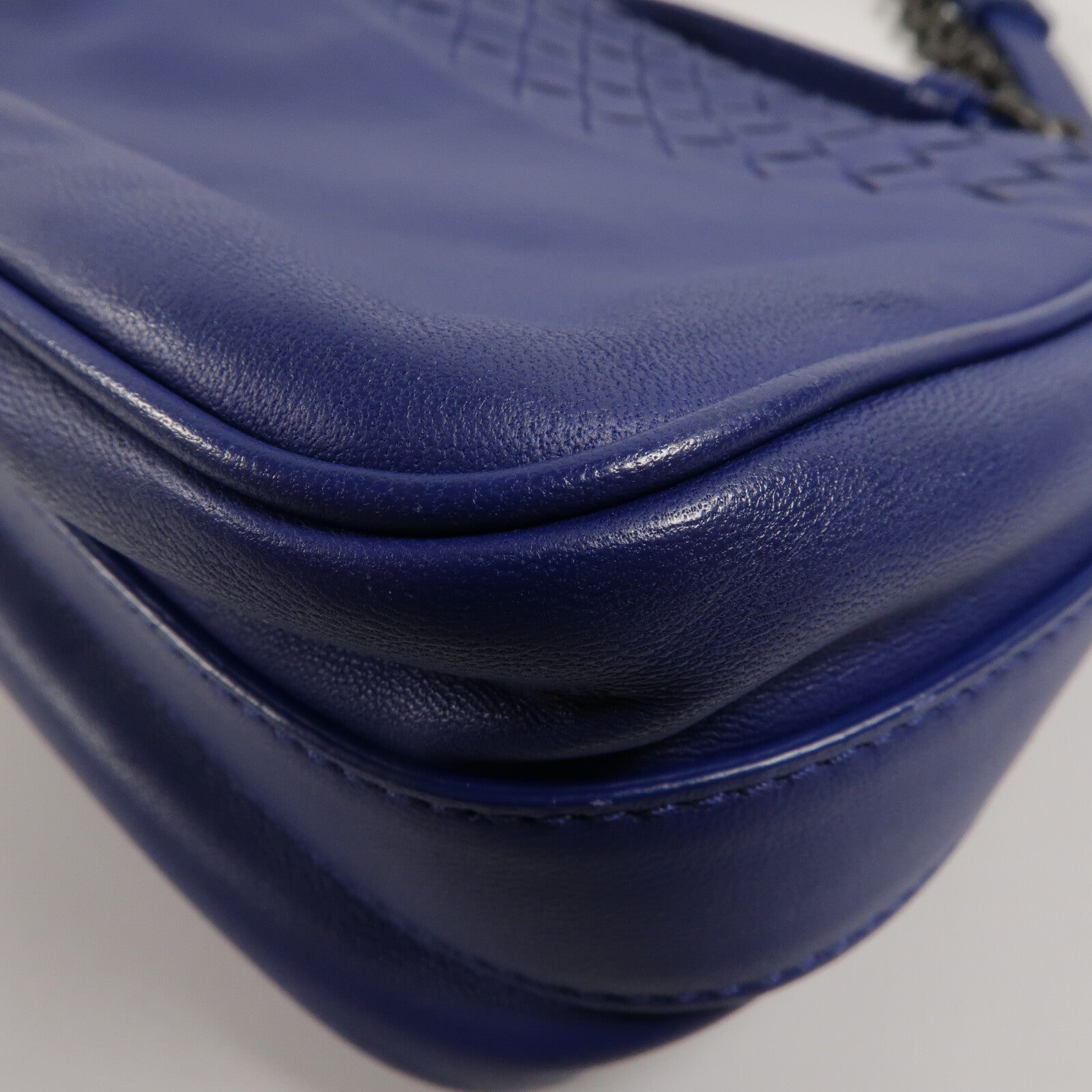BOTTEGA VENETA 羊皮皮革New Tie Intrecciato Mini Saddle Bag鏈帶肩背袋