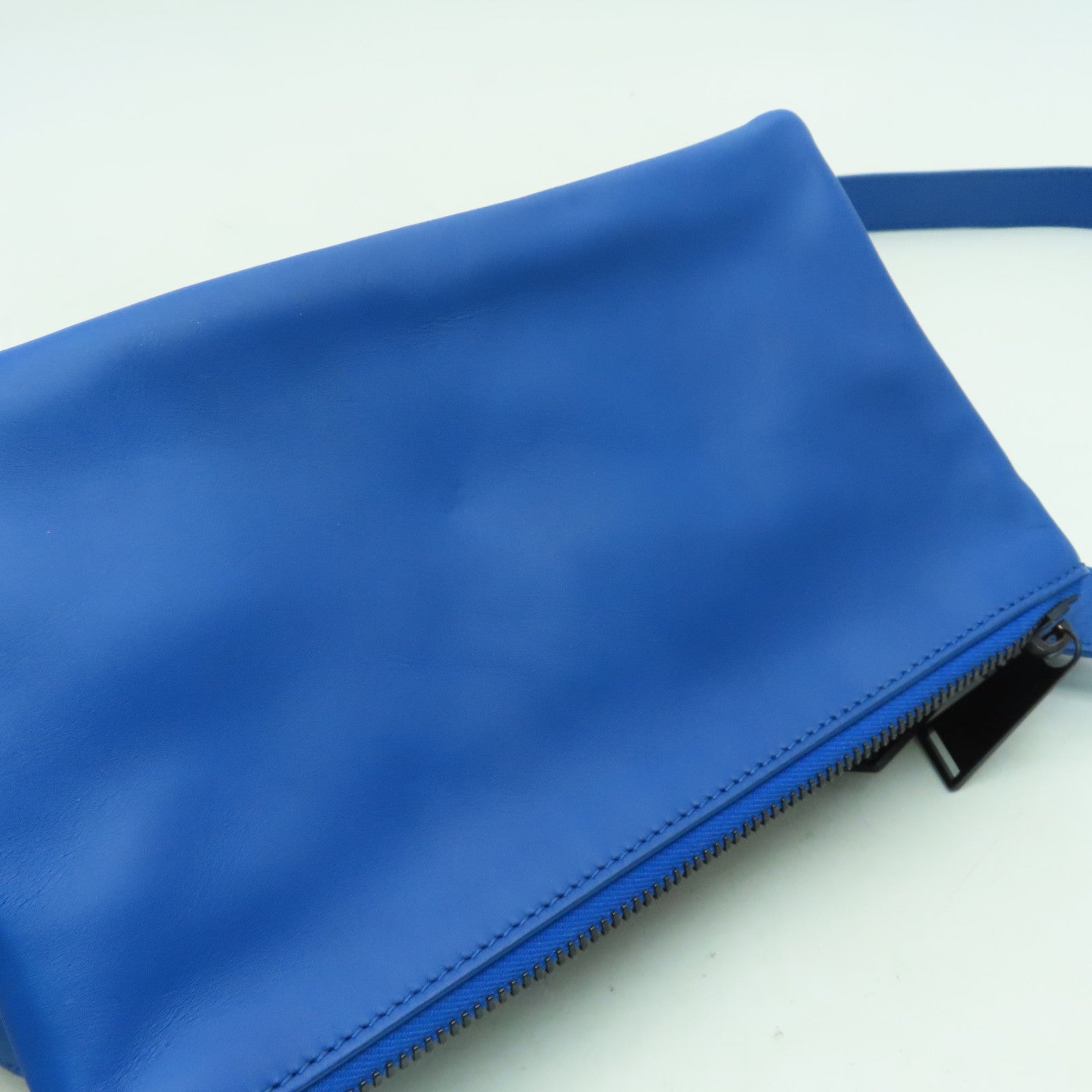 BOTTEGA VENETA 織紋皮革Shoulder Bag黑扣肩背袋藍色