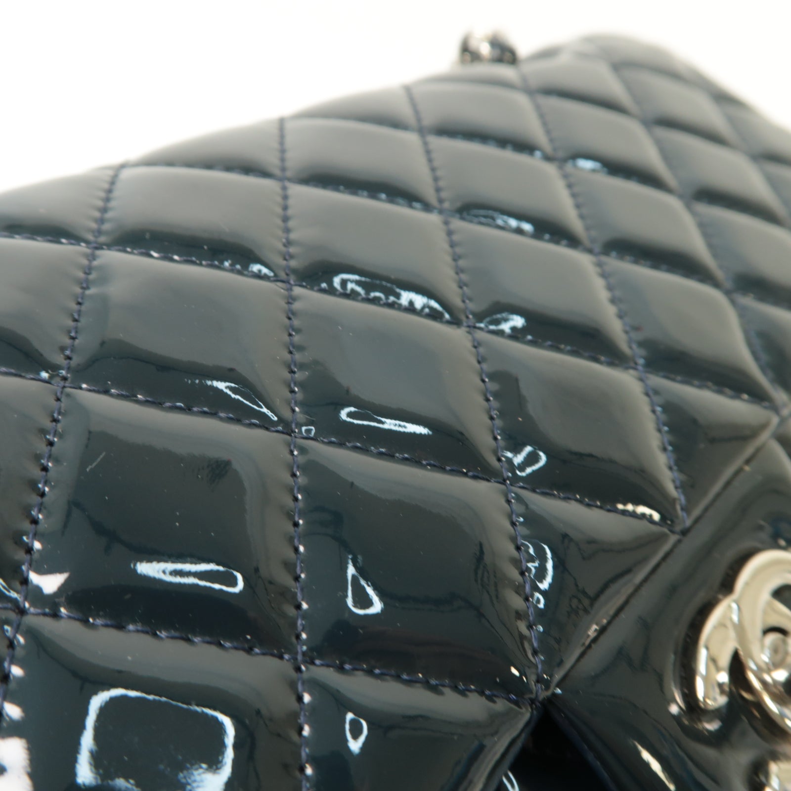 CHANEL 【激減優惠】菱格漆皮皮革Classic Flap 25銀扣鏈帶肩背袋藍色