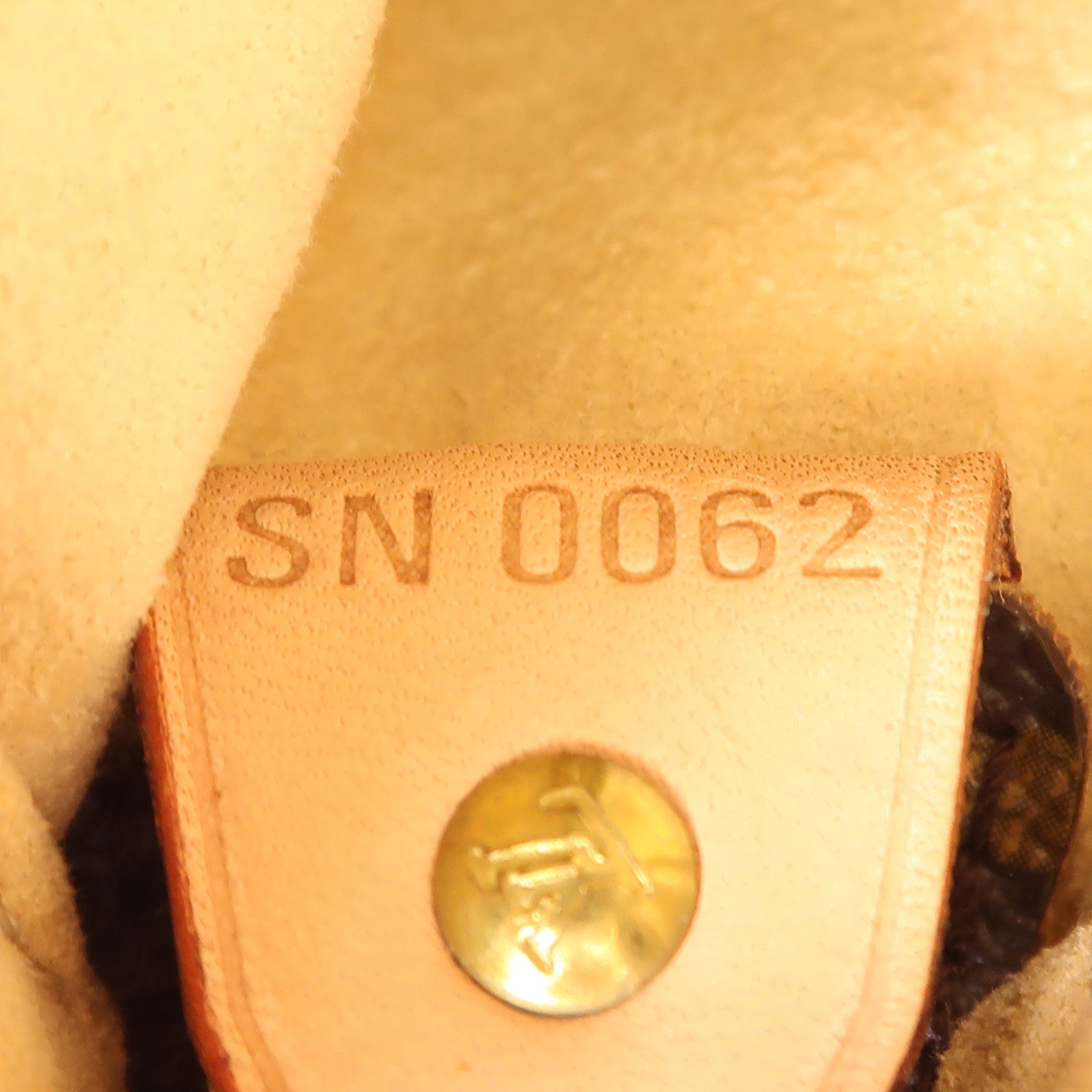 LOUIS VUITTON Monogram Looping GM肩背袋