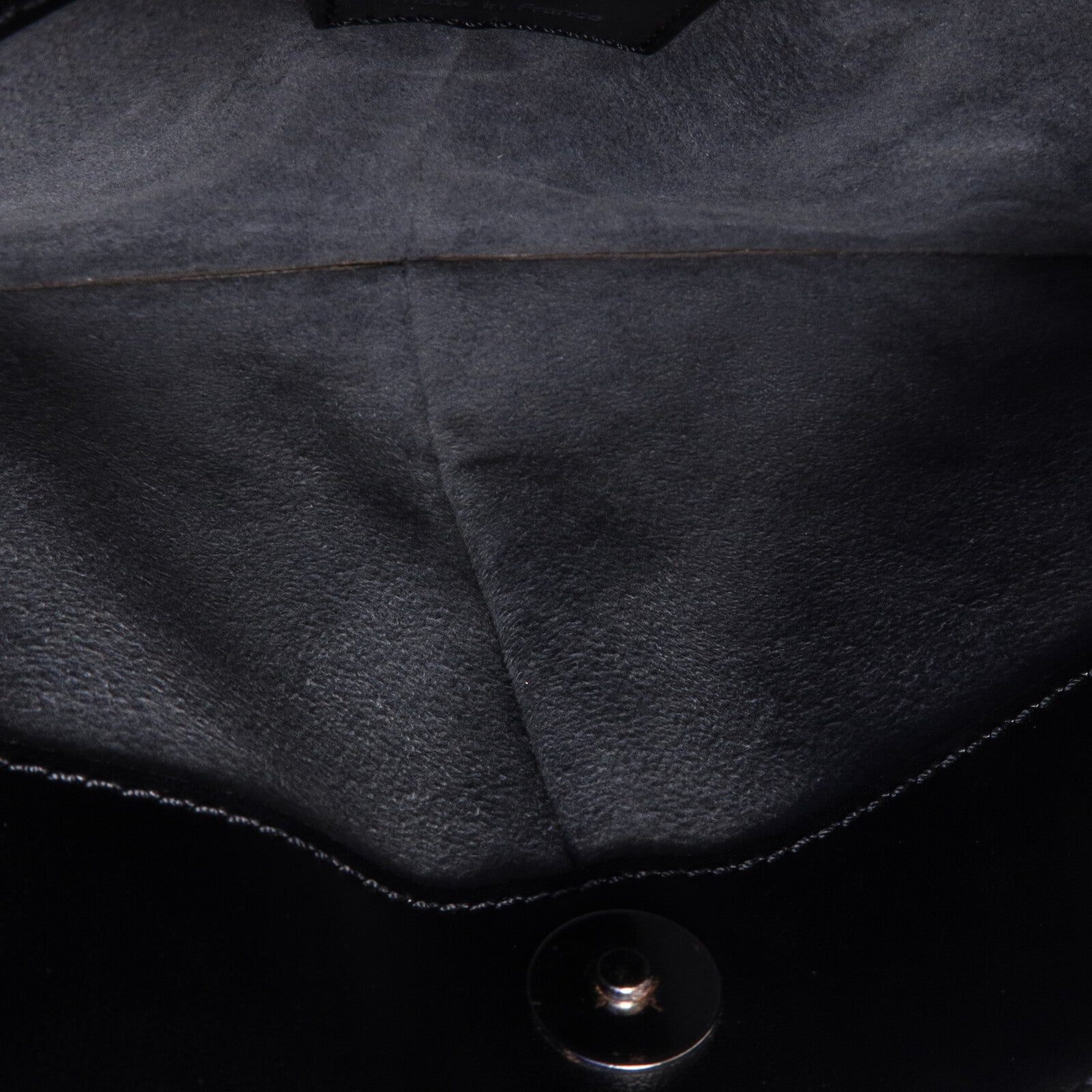 LOUIS VUITTON Epi Pochette Demi Lune肩背袋