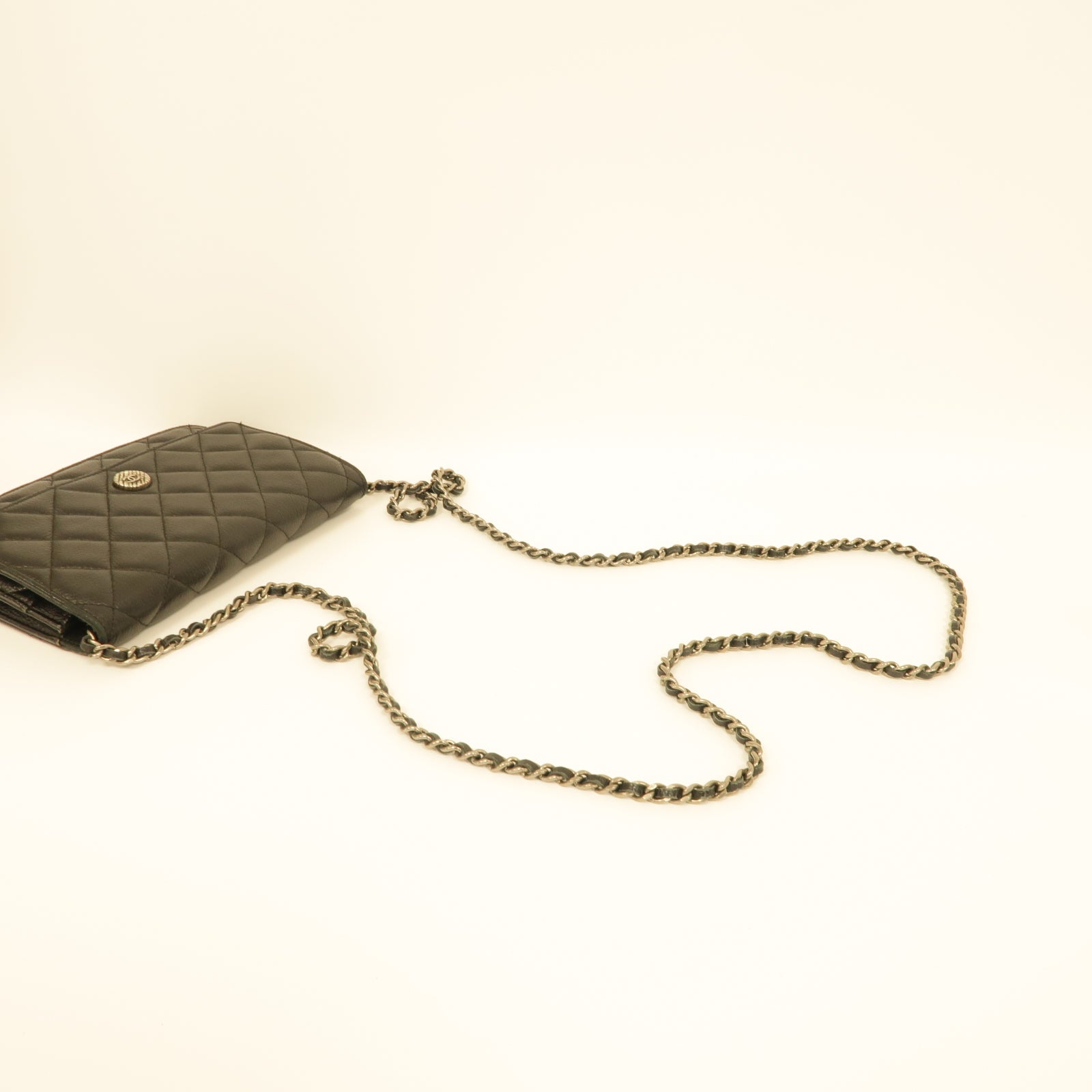 CHANEL 【激減優惠】菱格Caviar皮革WOC Shoulder Bag銀扣鏈帶肩背袋黒色