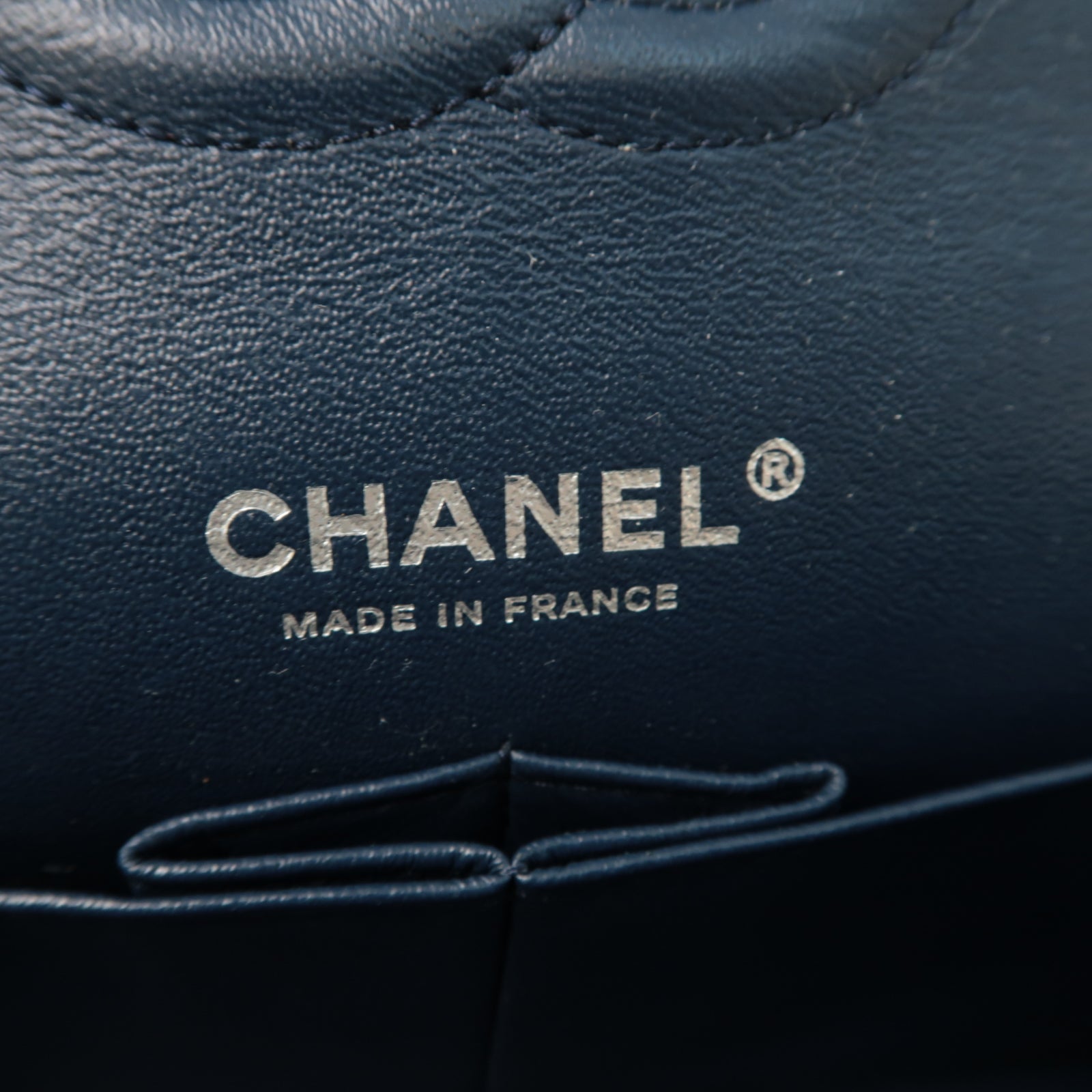 CHANEL 【激減優惠】菱格漆皮皮革Classic Flap 25銀扣鏈帶肩背袋藍色
