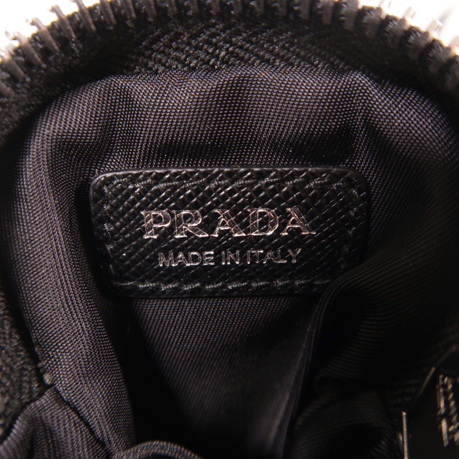 PRADA 尼龍Re-Nylon Smartphone Case手機套