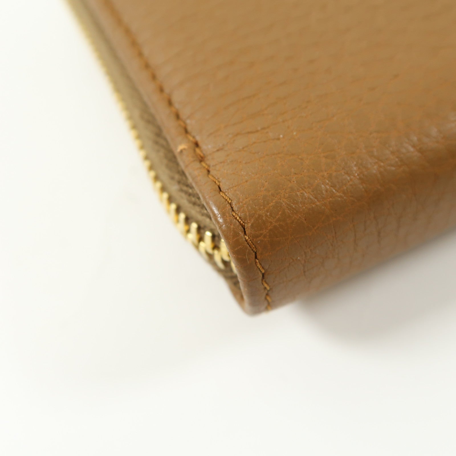 PRADA 牛皮皮革Zipper Long Round Wallet金扣長錢包啡色