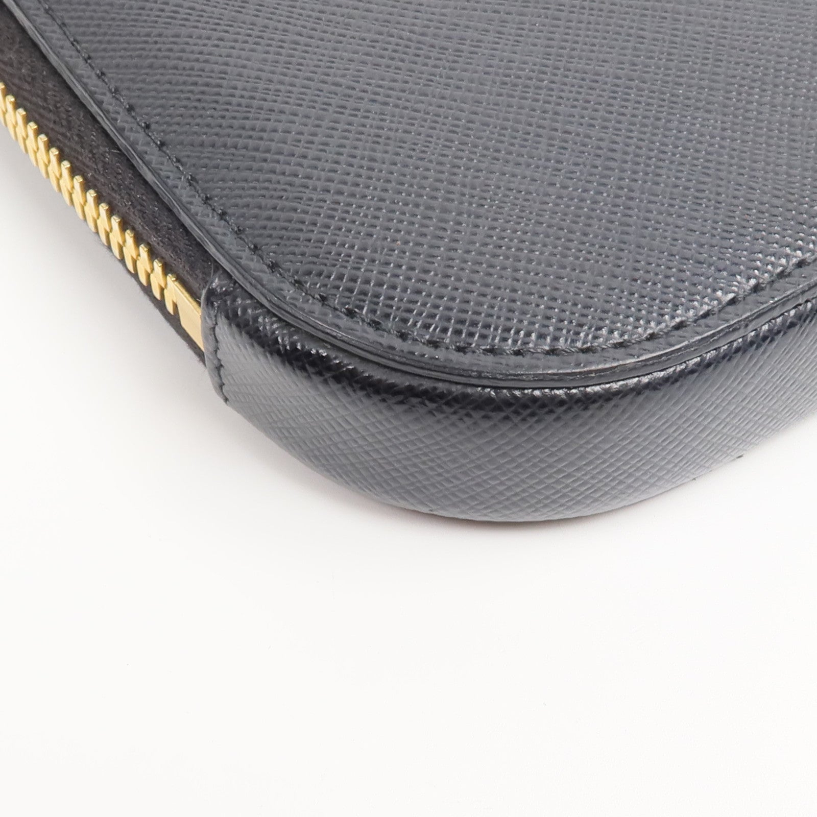 PRADA Saffiano皮革Phone Pouch手機袋