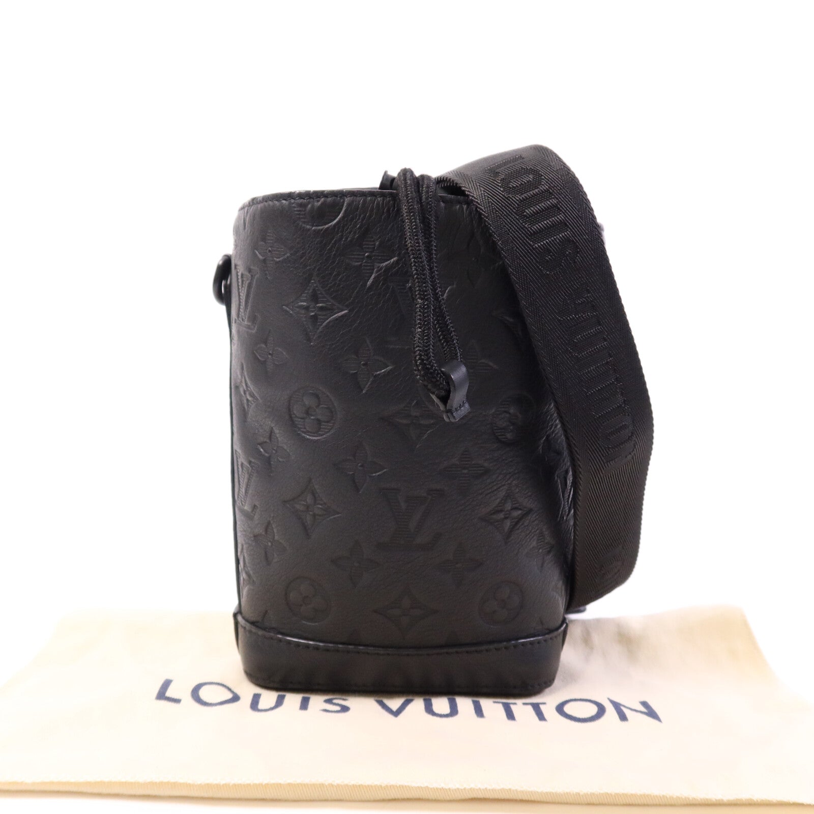 LOUIS VUITTON Monogram Shadow Noe Sling肩背袋