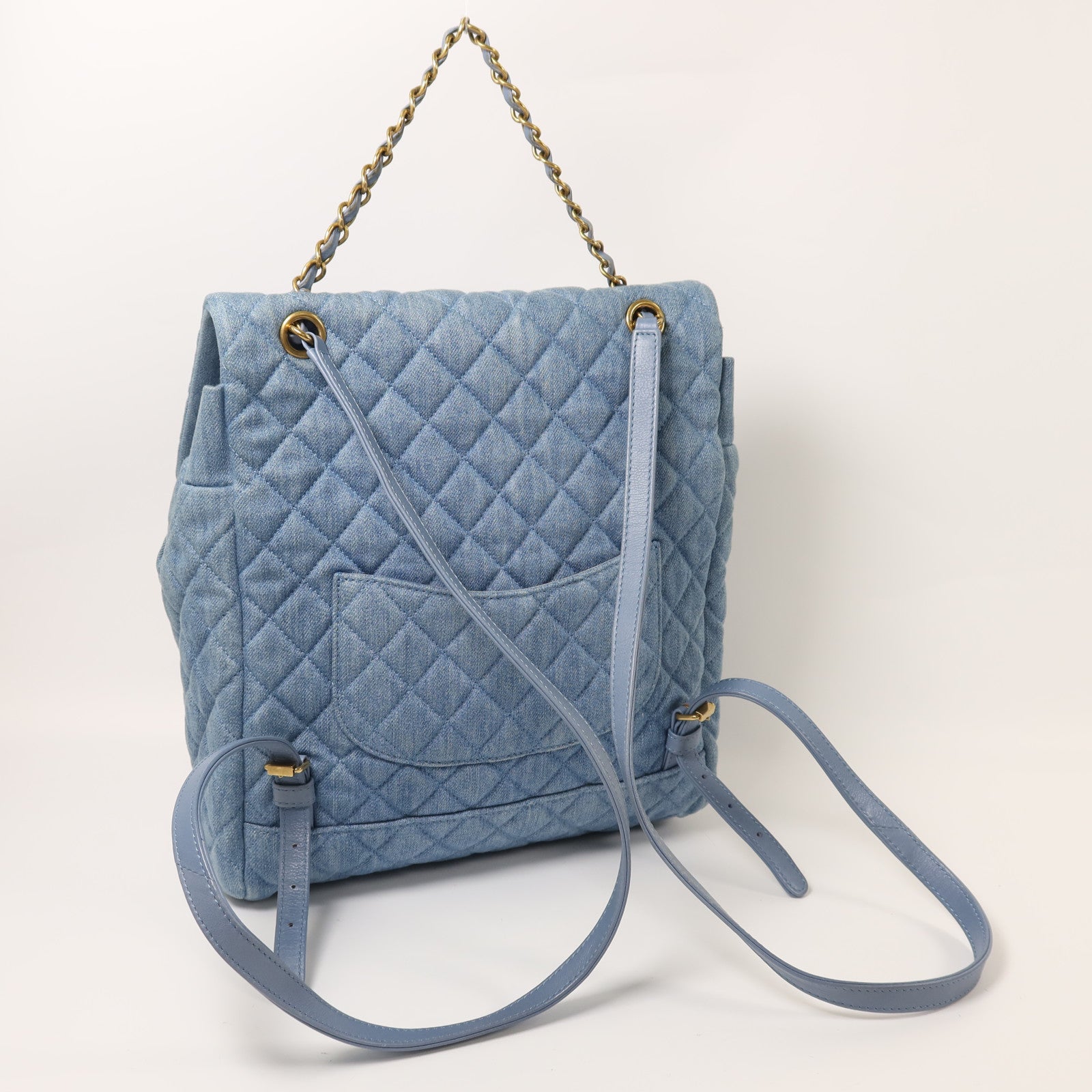 CHANEL 牛仔布Chain Backpack金扣鏈帶背包