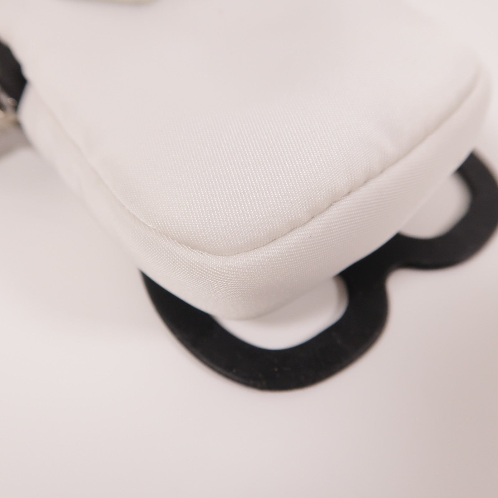 PRADA 尼龍Re-Nylon Smartphone Case手機套