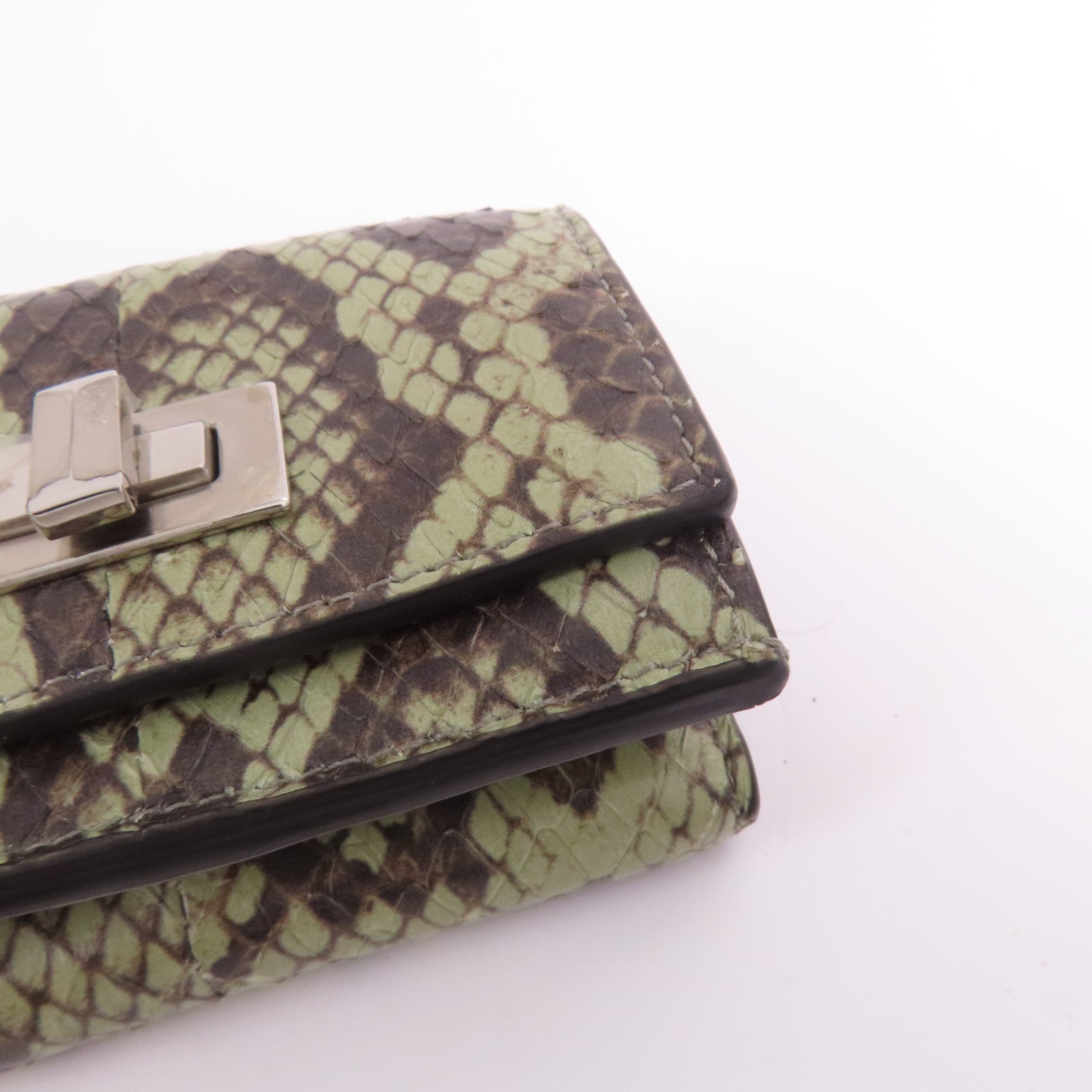 FENDI 蛇皮皮革Wallet銀扣錢包