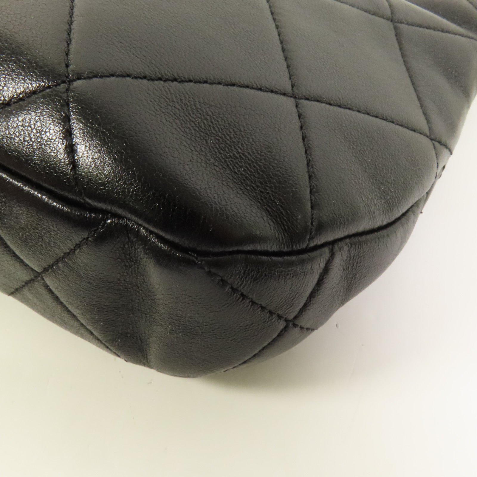 CHANEL 牛皮皮革Hobo金扣肩背袋