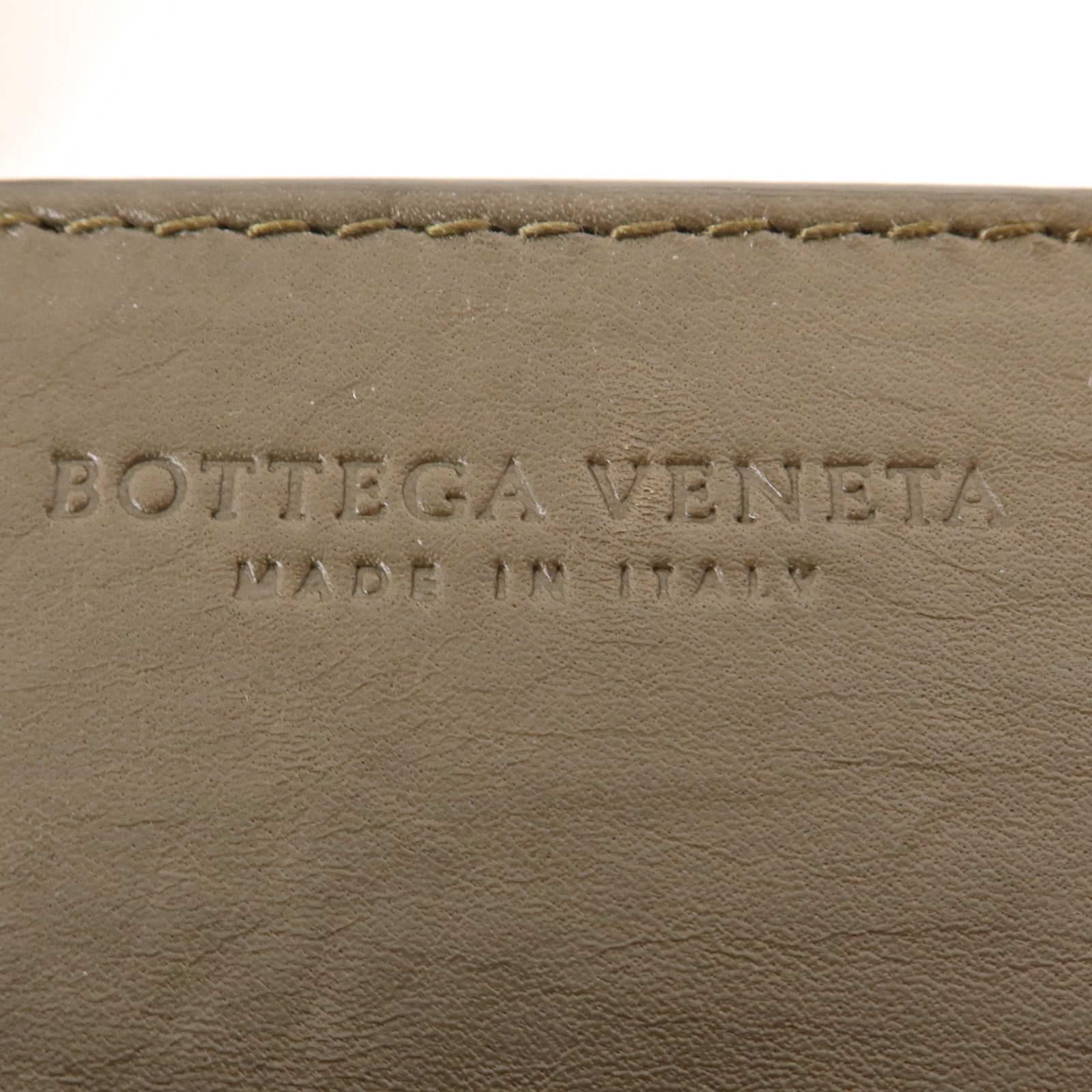 BOTTEGA VENETA 皮革Phone Bag銀扣肩背袋