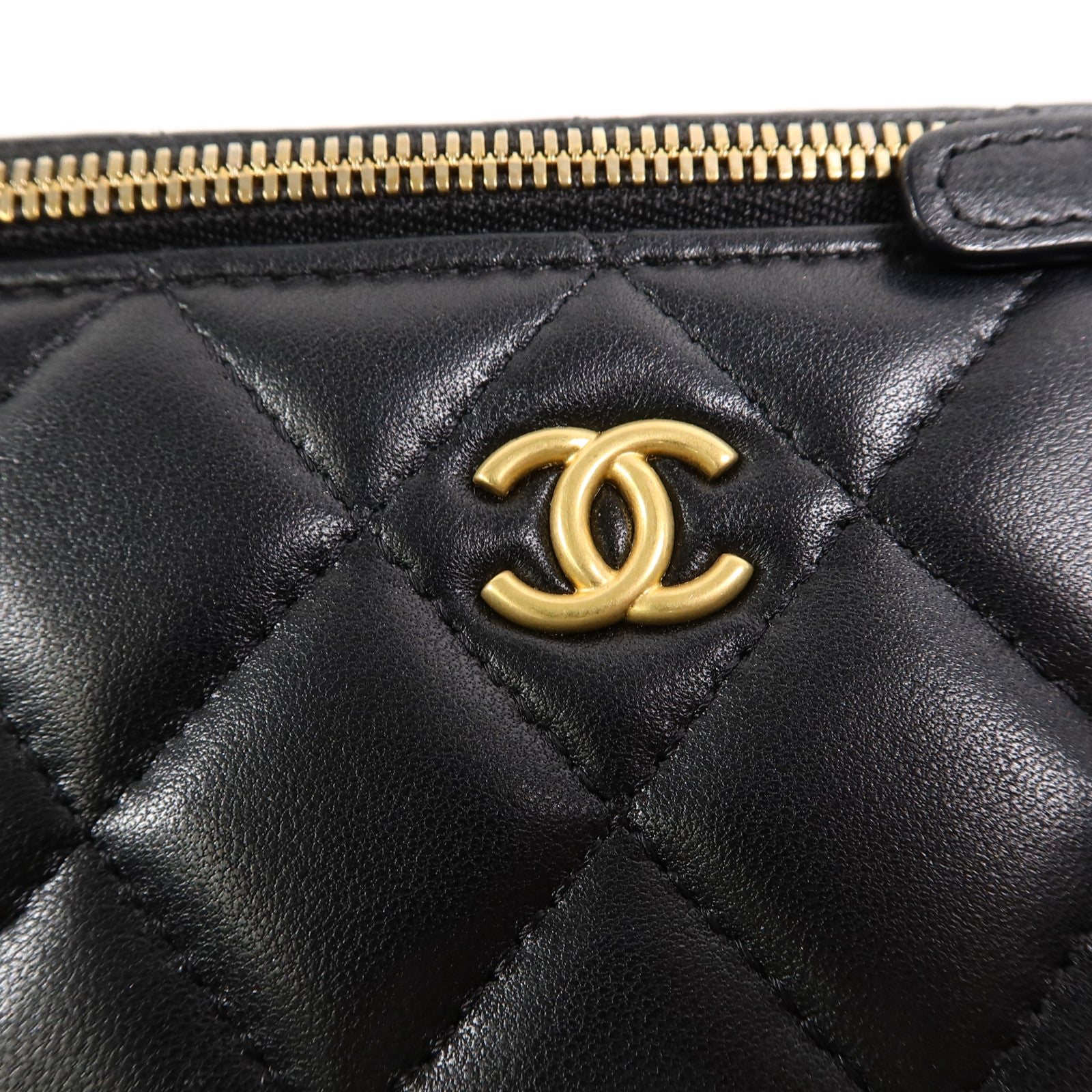 CHANEL 羊皮皮革Vanity Case鏈帶肩背袋