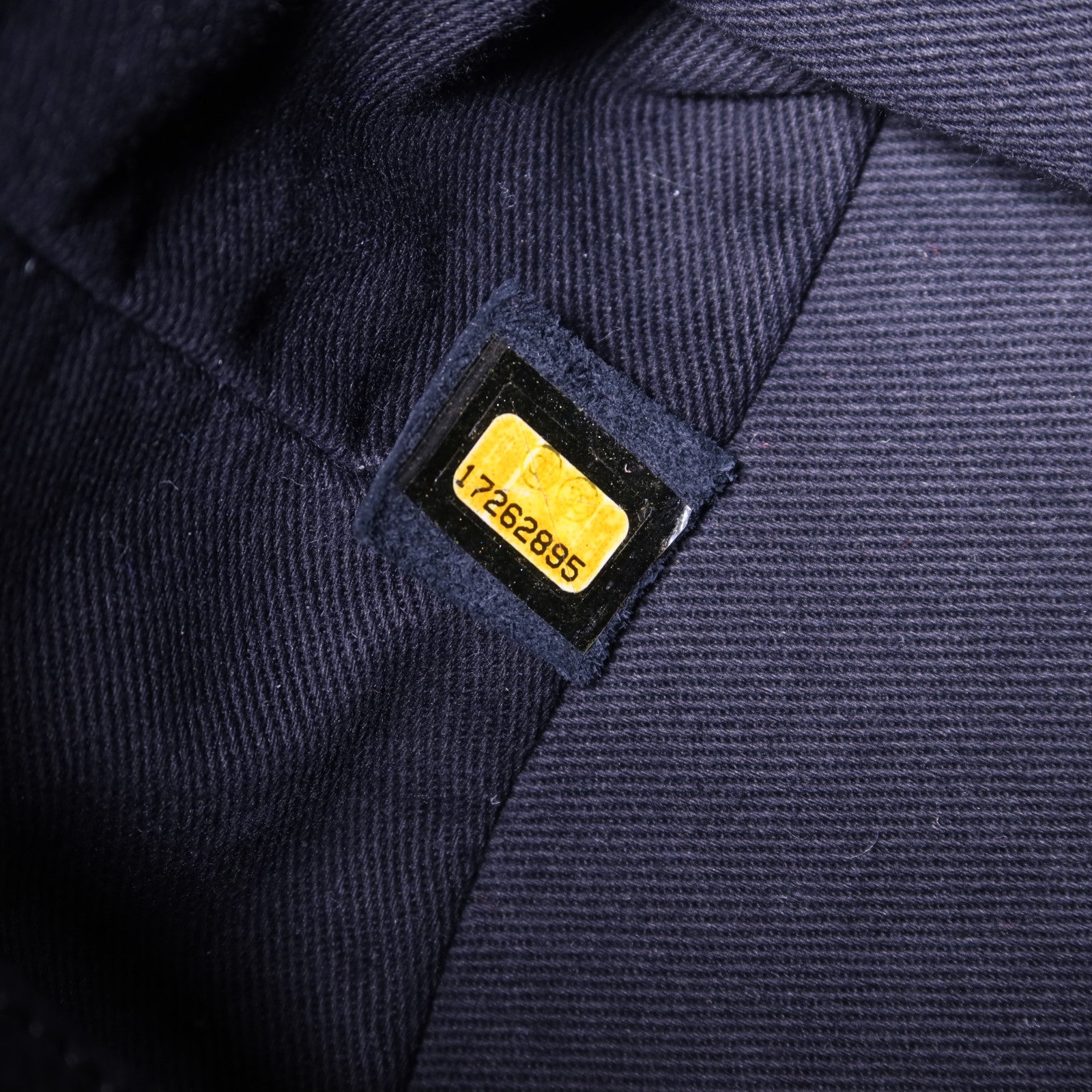 CHANEL 牛皮皮革Shoulder Bag銀扣鏈帶肩背袋