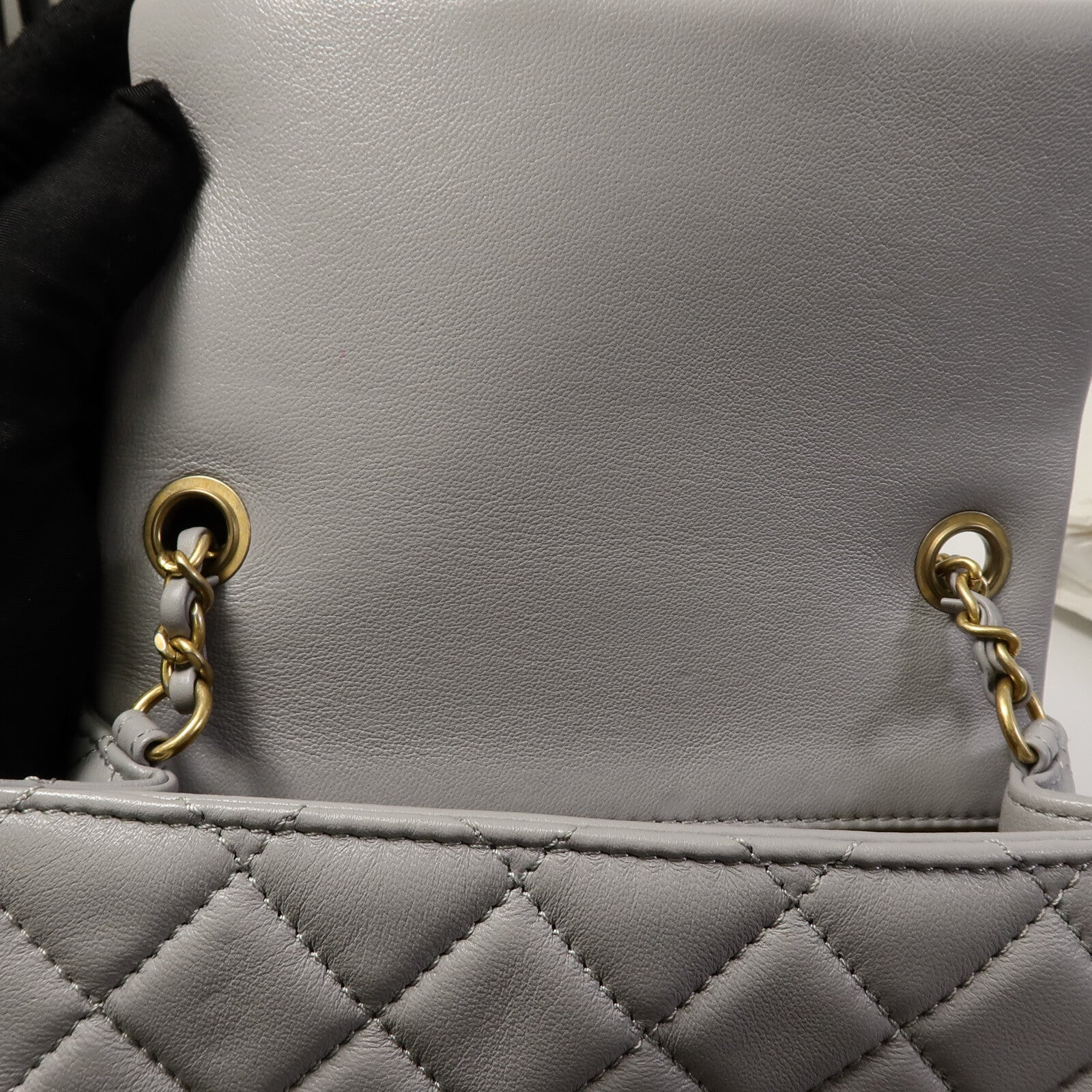 CHANEL 羊皮皮革Classic 17 Goldball鏈帶肩背袋