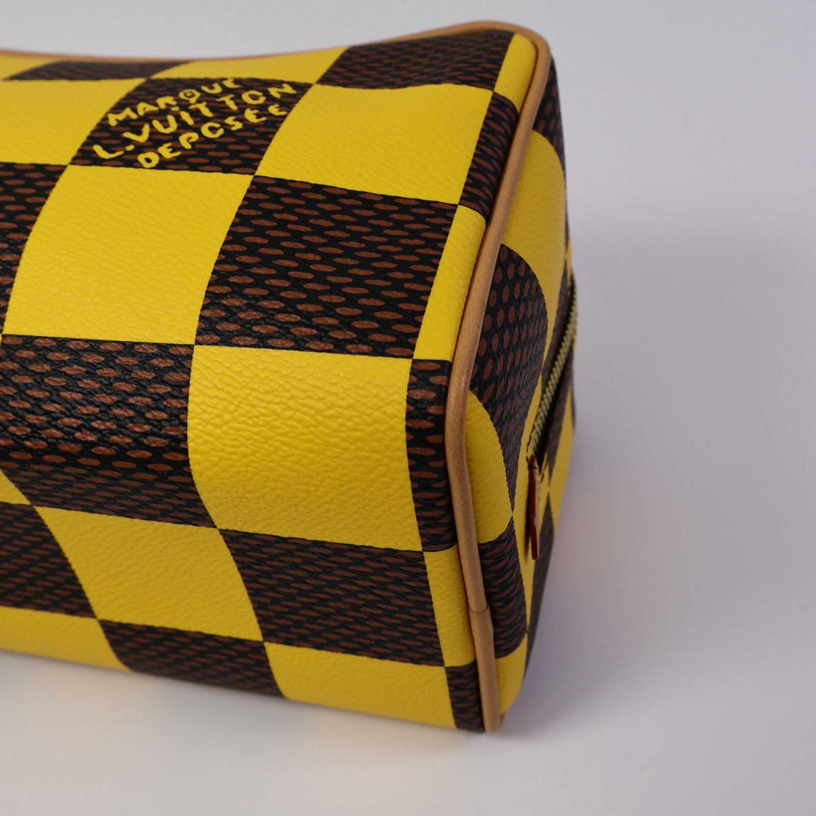 LOUIS VUITTON Damier Pop Locker Dopp Kit Toilet Pouch手拿包
