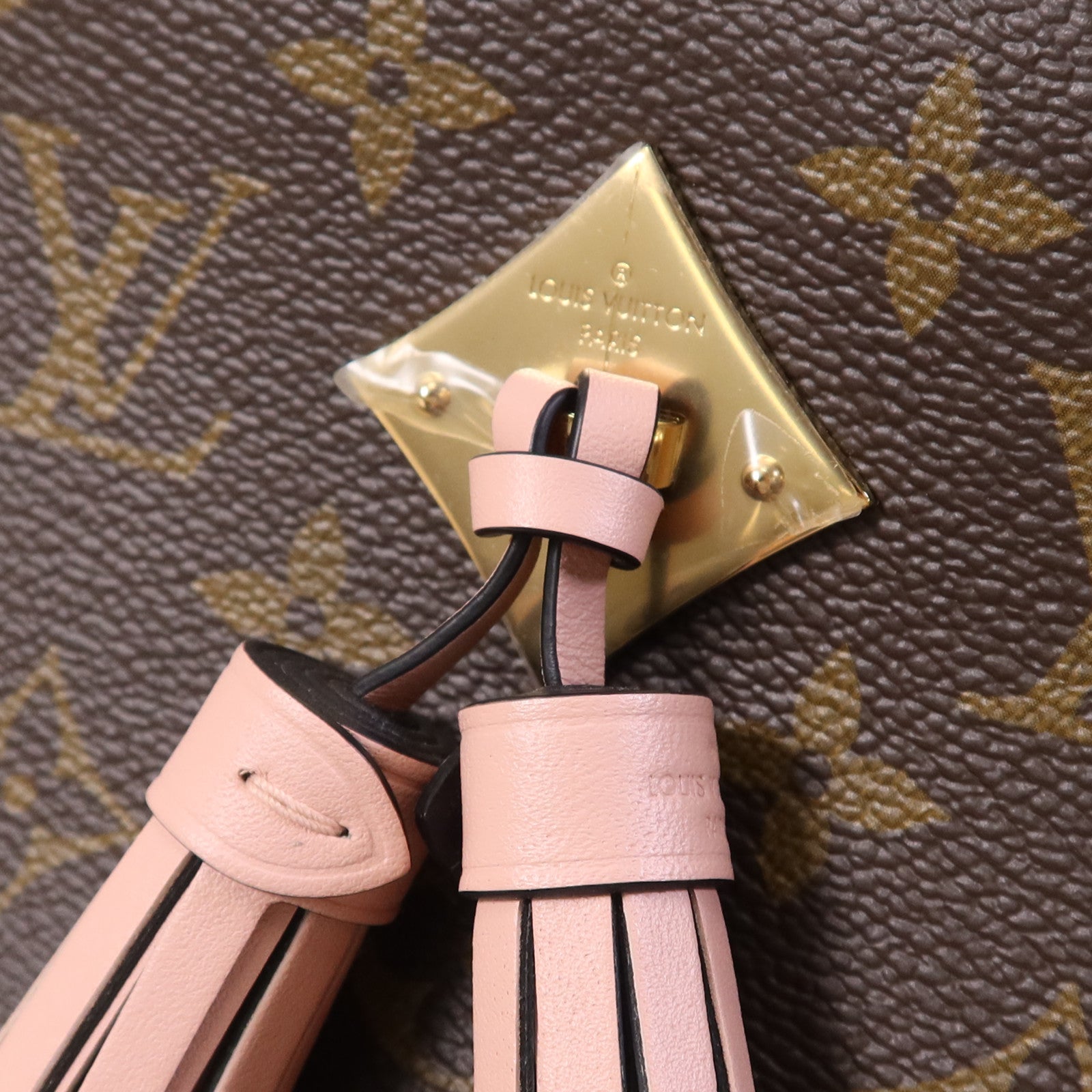 LOUIS VUITTON Monogram Saintonge金扣肩背袋
