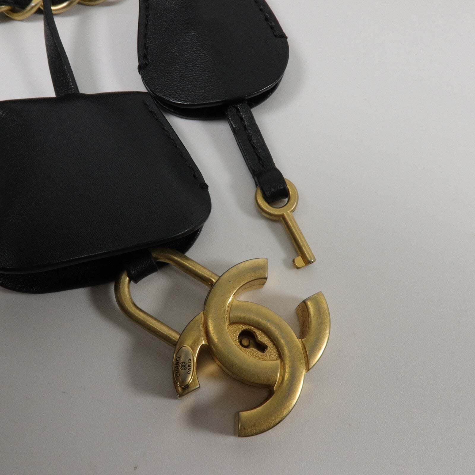 CHANEL 牛皮皮革Vanity Case鏈帶手挽肩背兩用袋