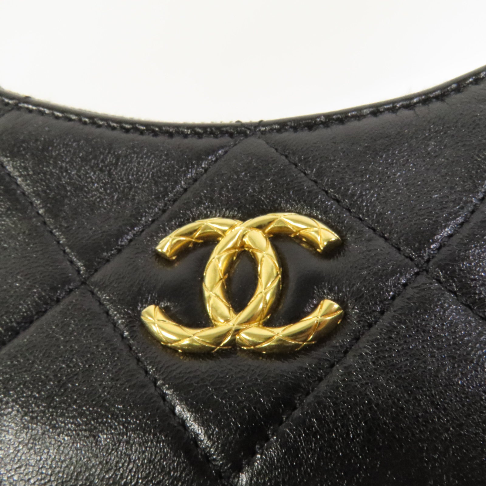 CHANEL 牛皮皮革Hobo金扣肩背袋