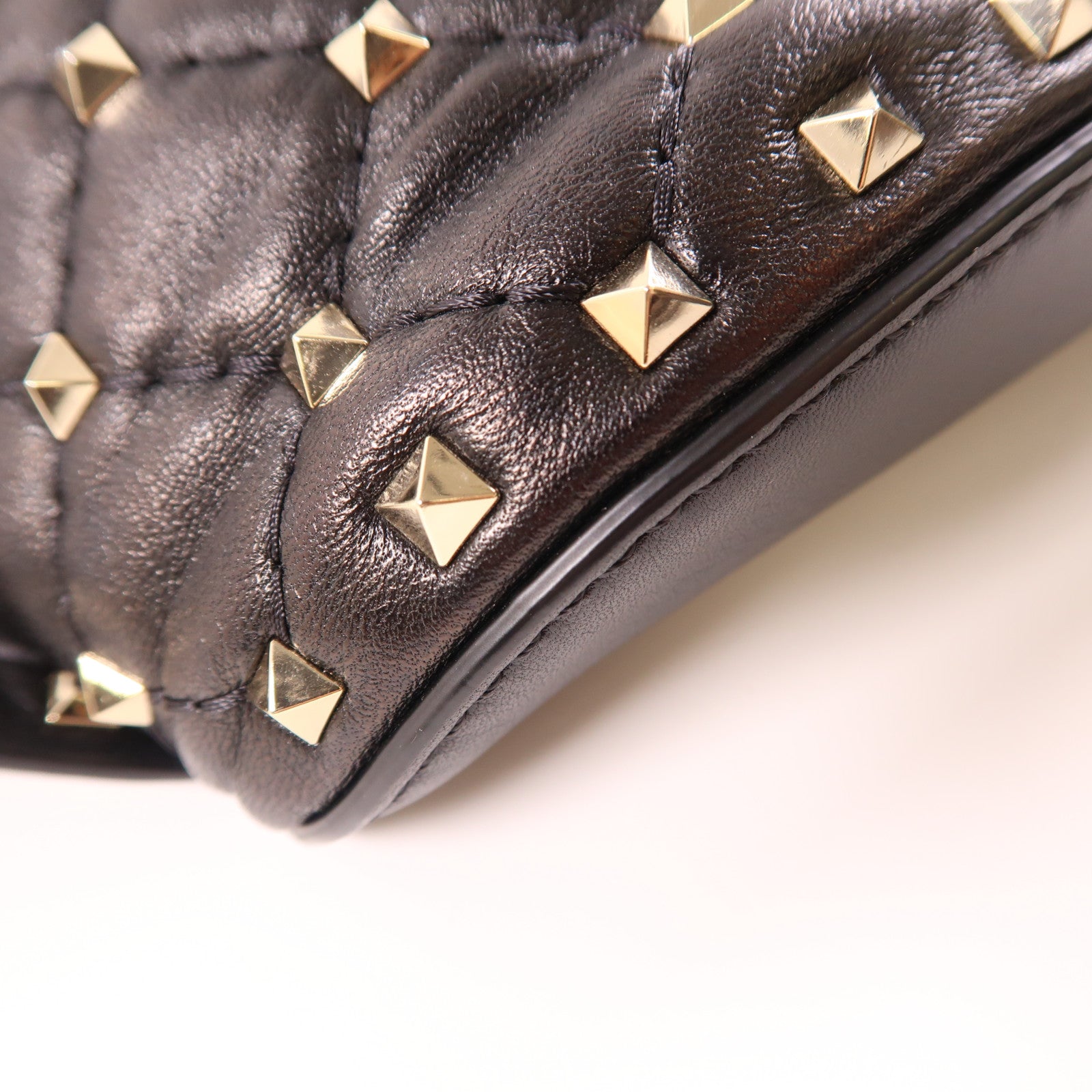 Valentino 牛皮皮革Waist Bag金扣腰包黑色