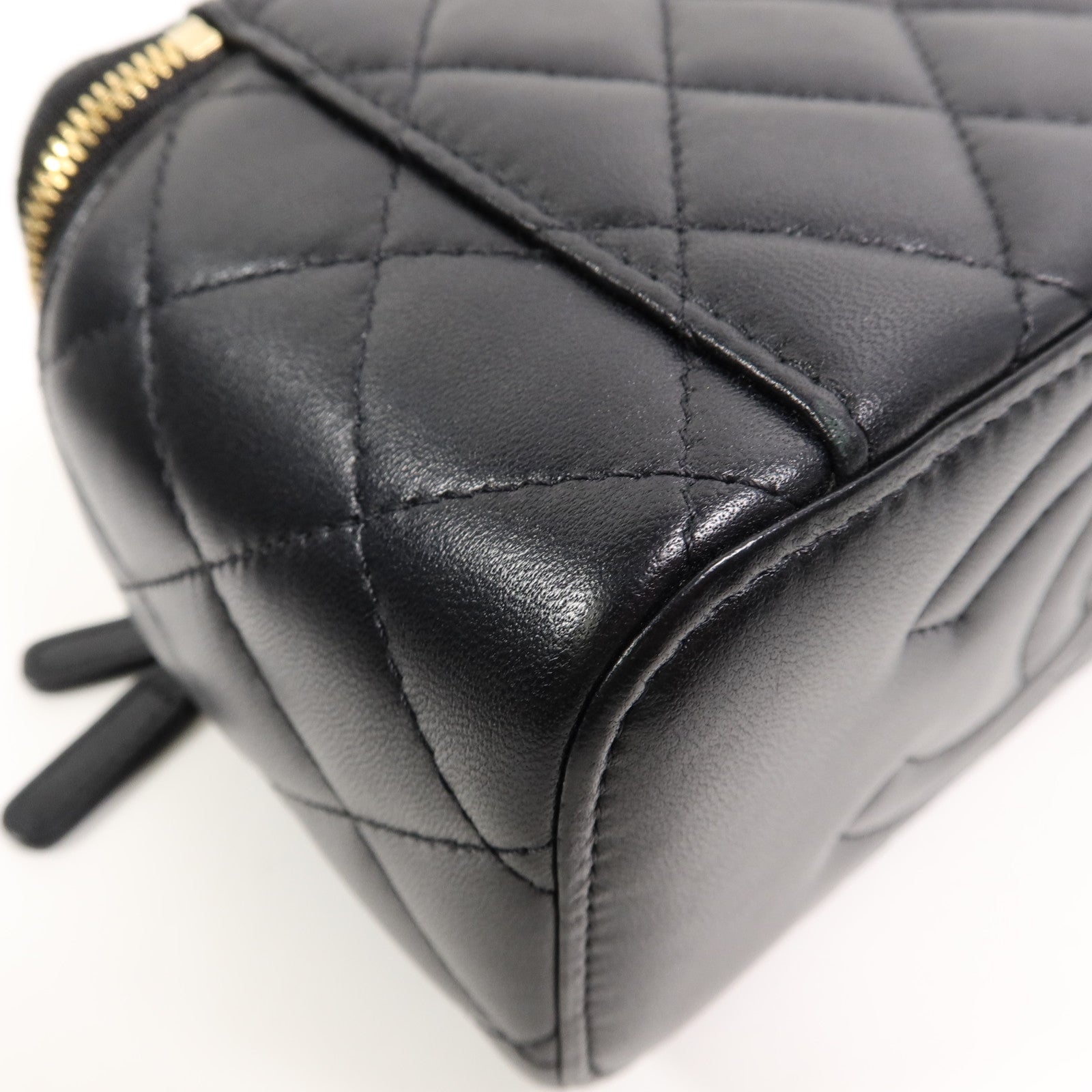 CHANEL 羊皮皮革Vanity Case鏈帶肩背袋