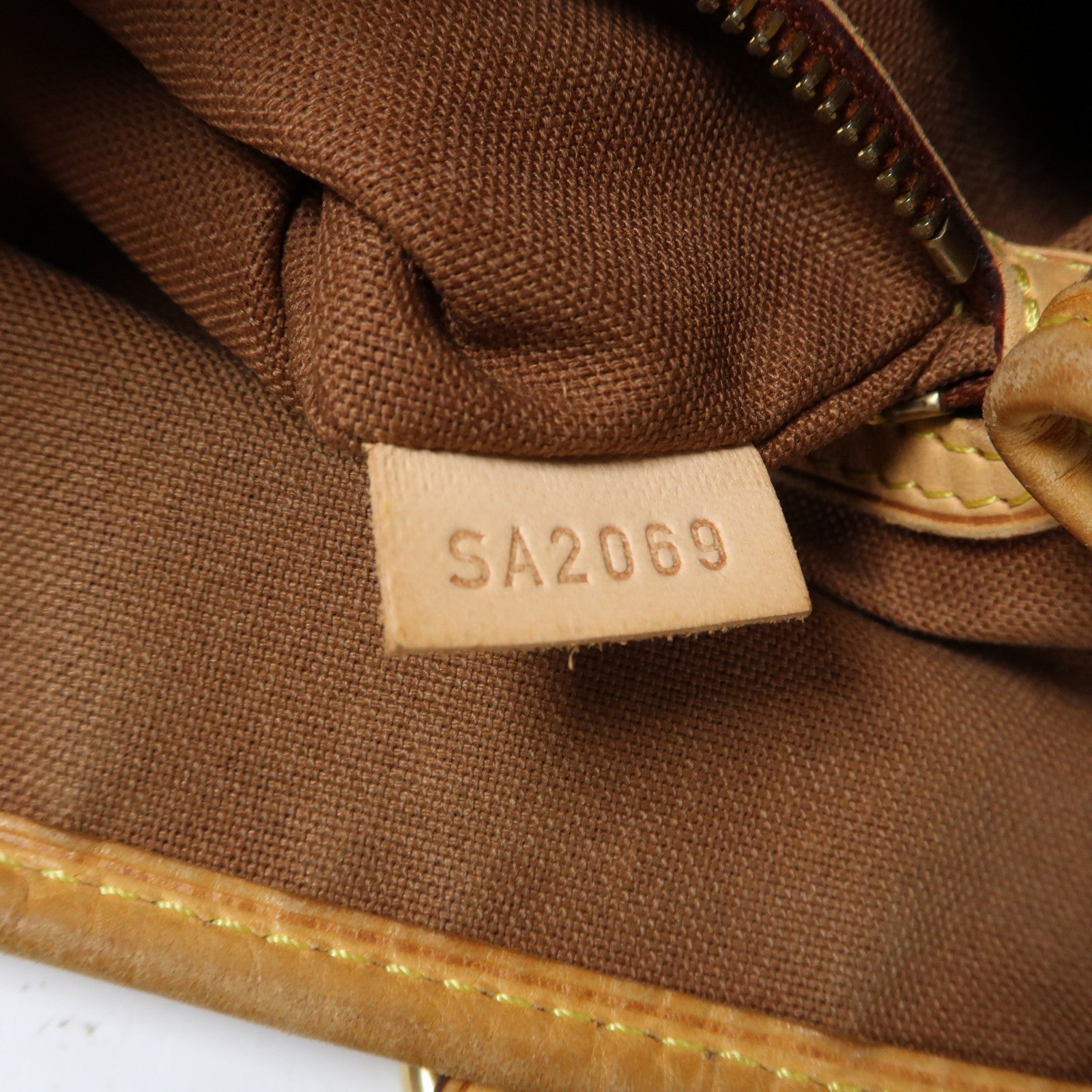 LOUIS VUITTON Monogram Batignolles Horizontal金扣肩背袋啡色