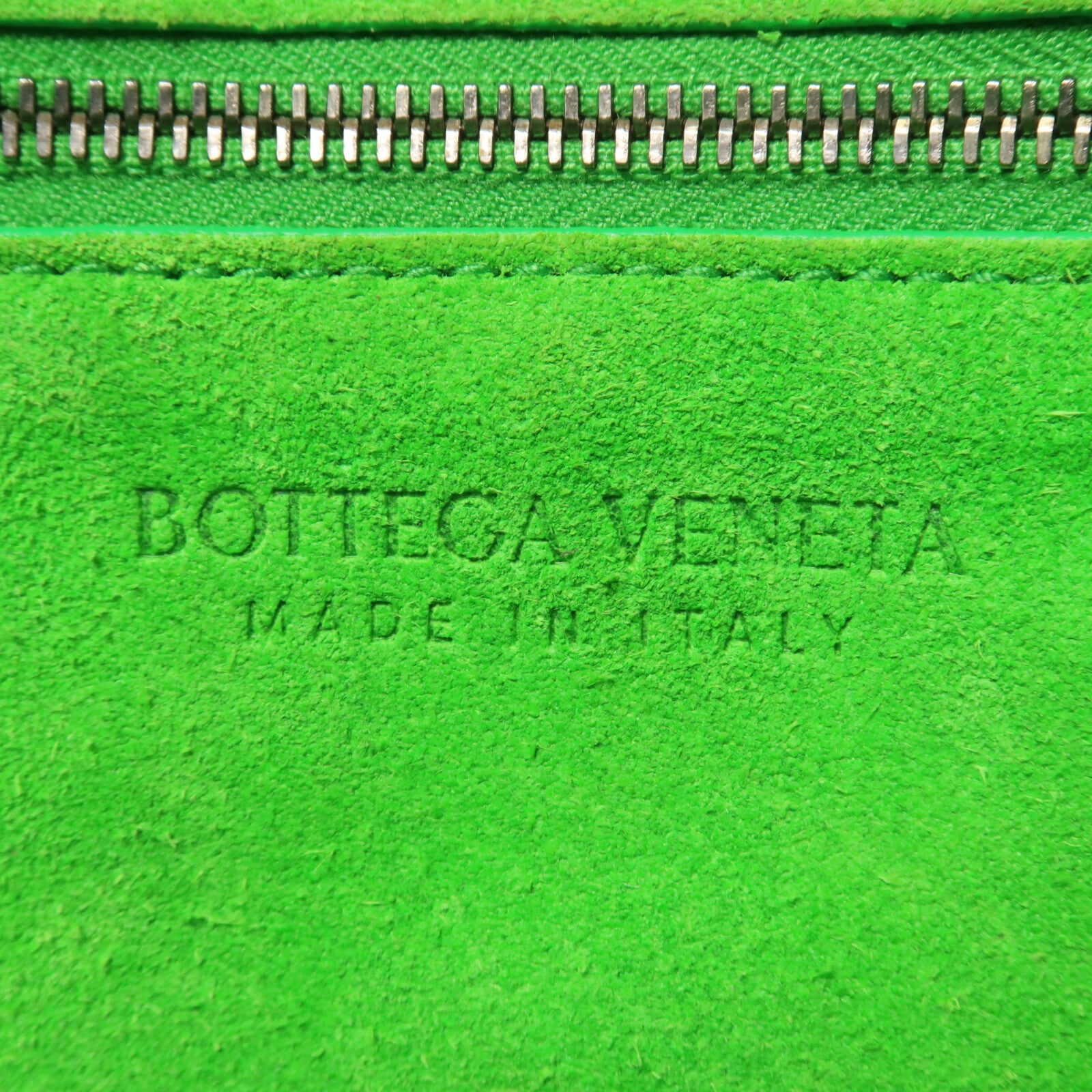 BOTTEGA VENETA 牛皮皮革Cassette Small肩背袋