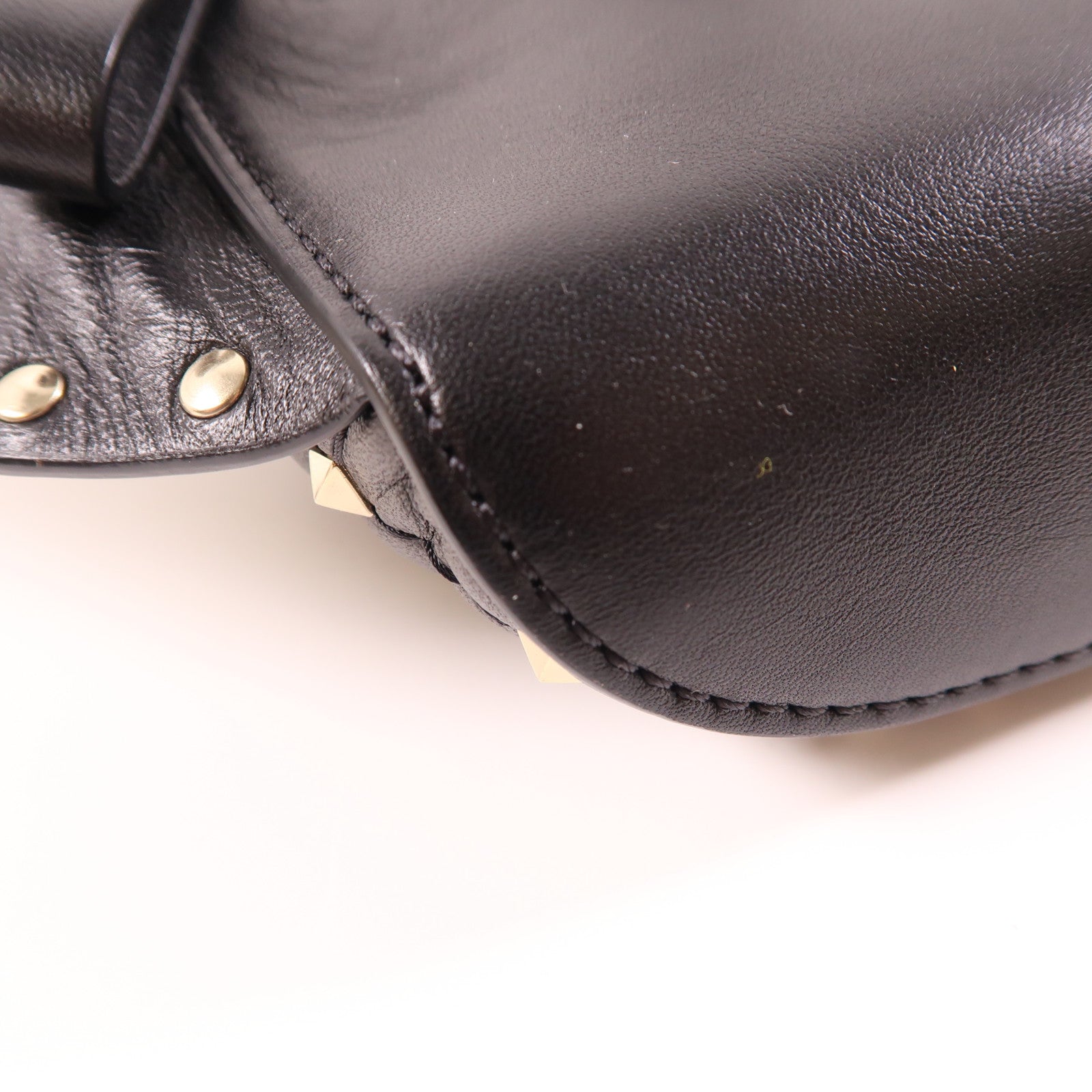 Valentino 【激減優惠】牛皮皮革Waist Bag金扣腰包黑色