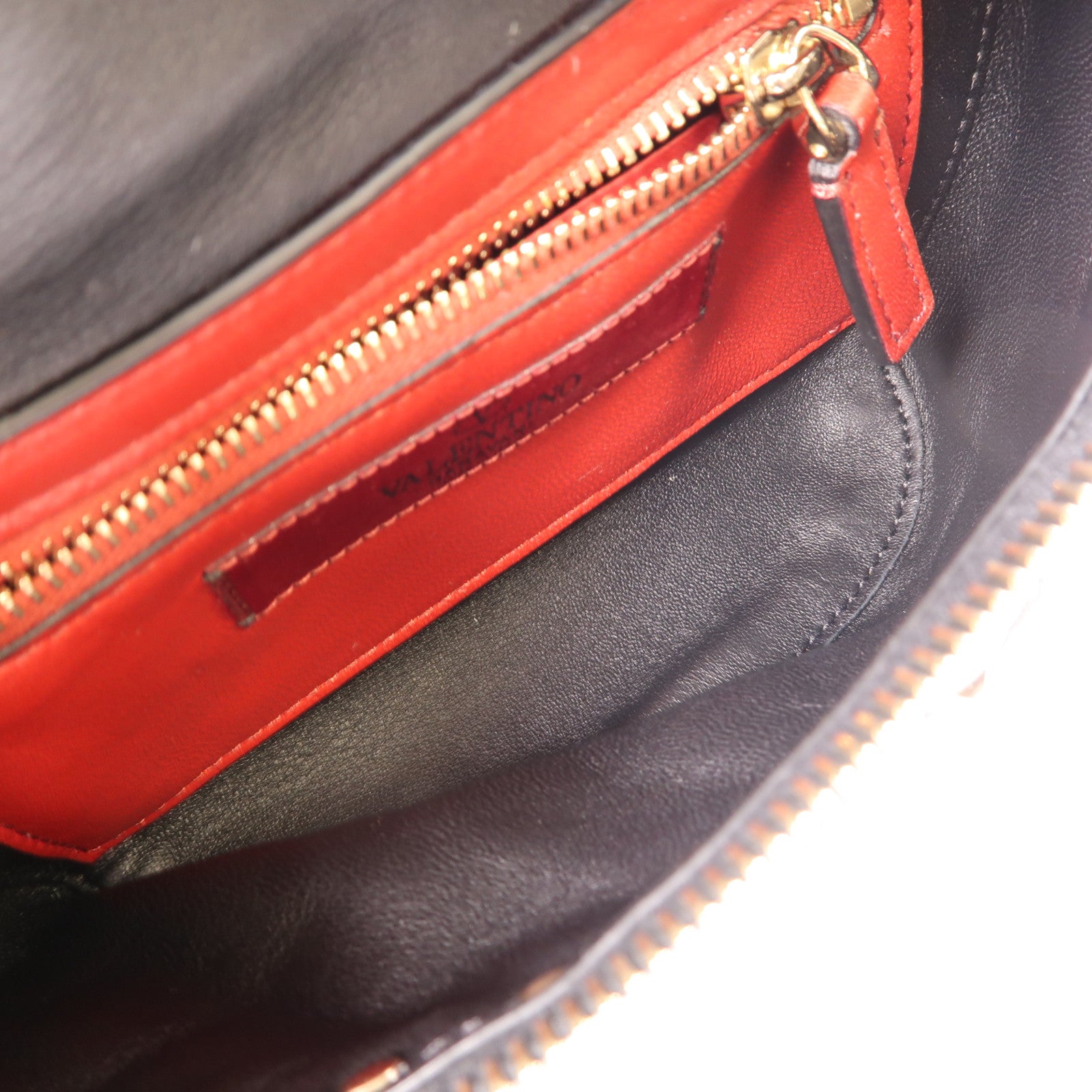 Valentino 牛皮皮革Waist Bag金扣腰包黑色