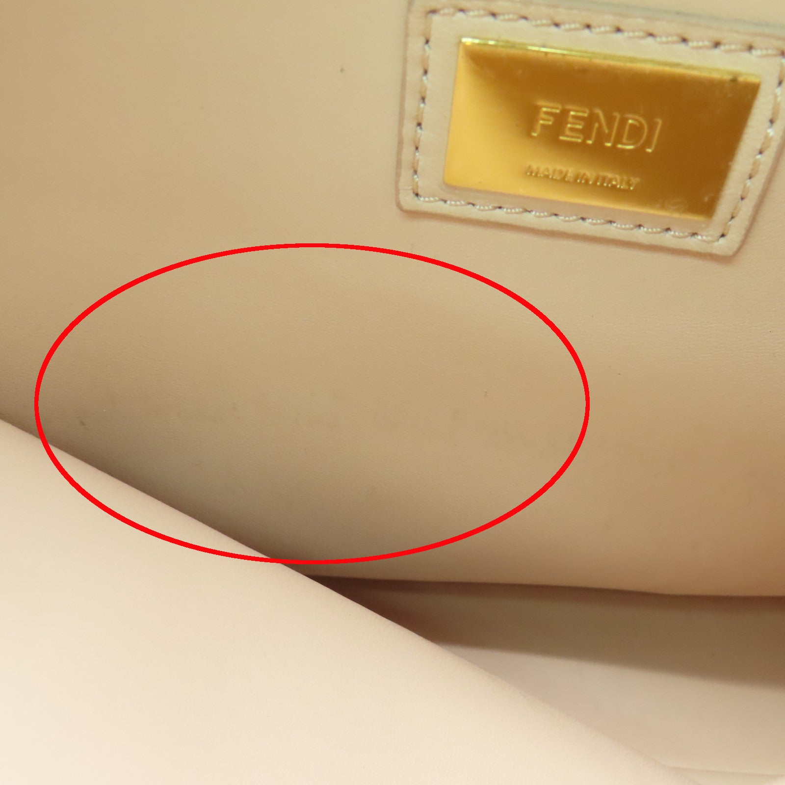 FENDI 【激減優惠】牛皮皮革Peekaboo金扣手挽袋黑色