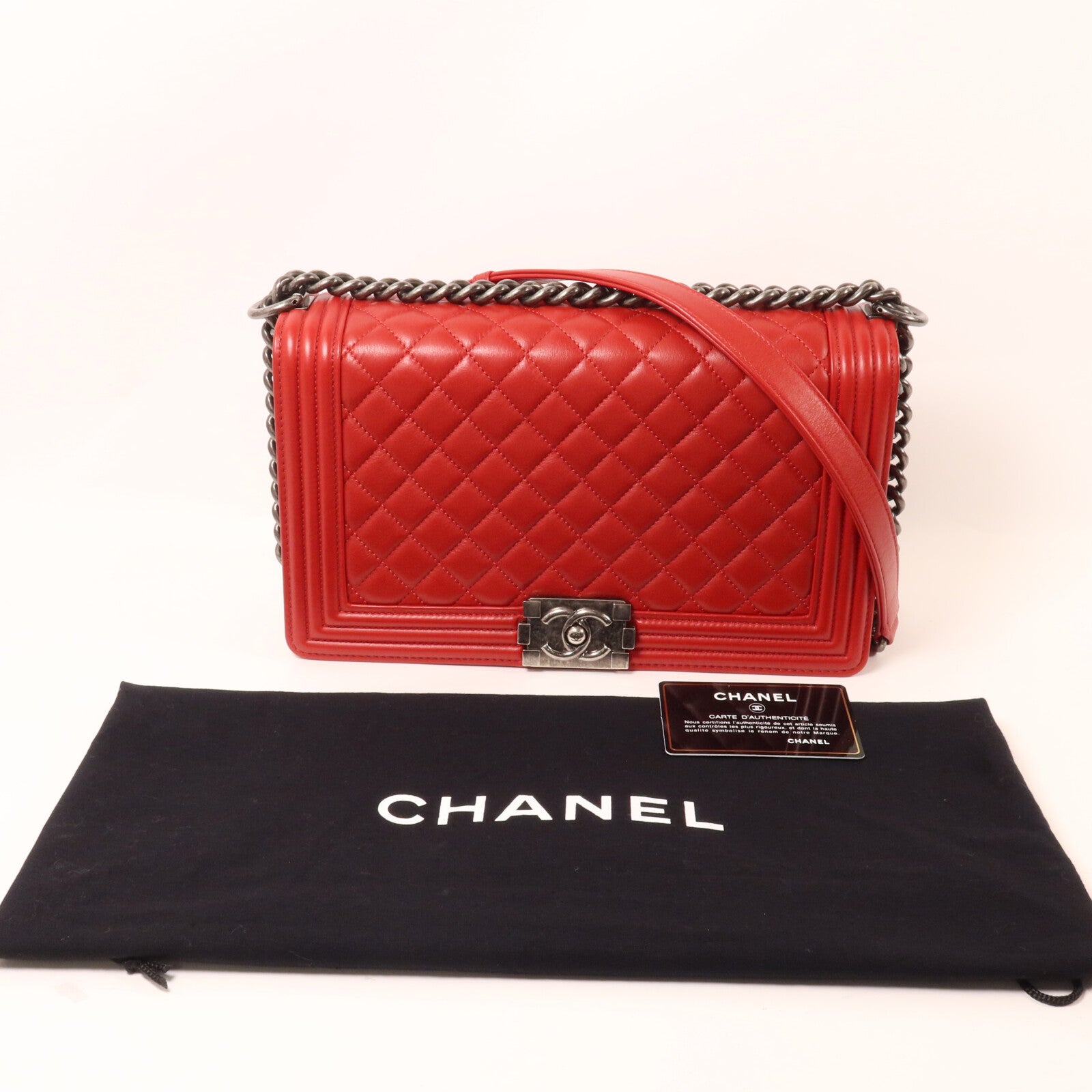 CHANEL 羊皮皮革Boy 28鏈帶肩背袋