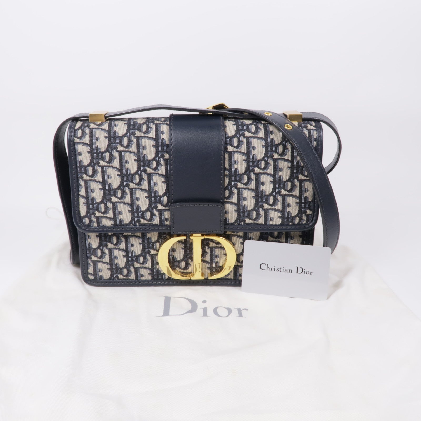 Dior 帆布30 Montaigne金扣肩背袋