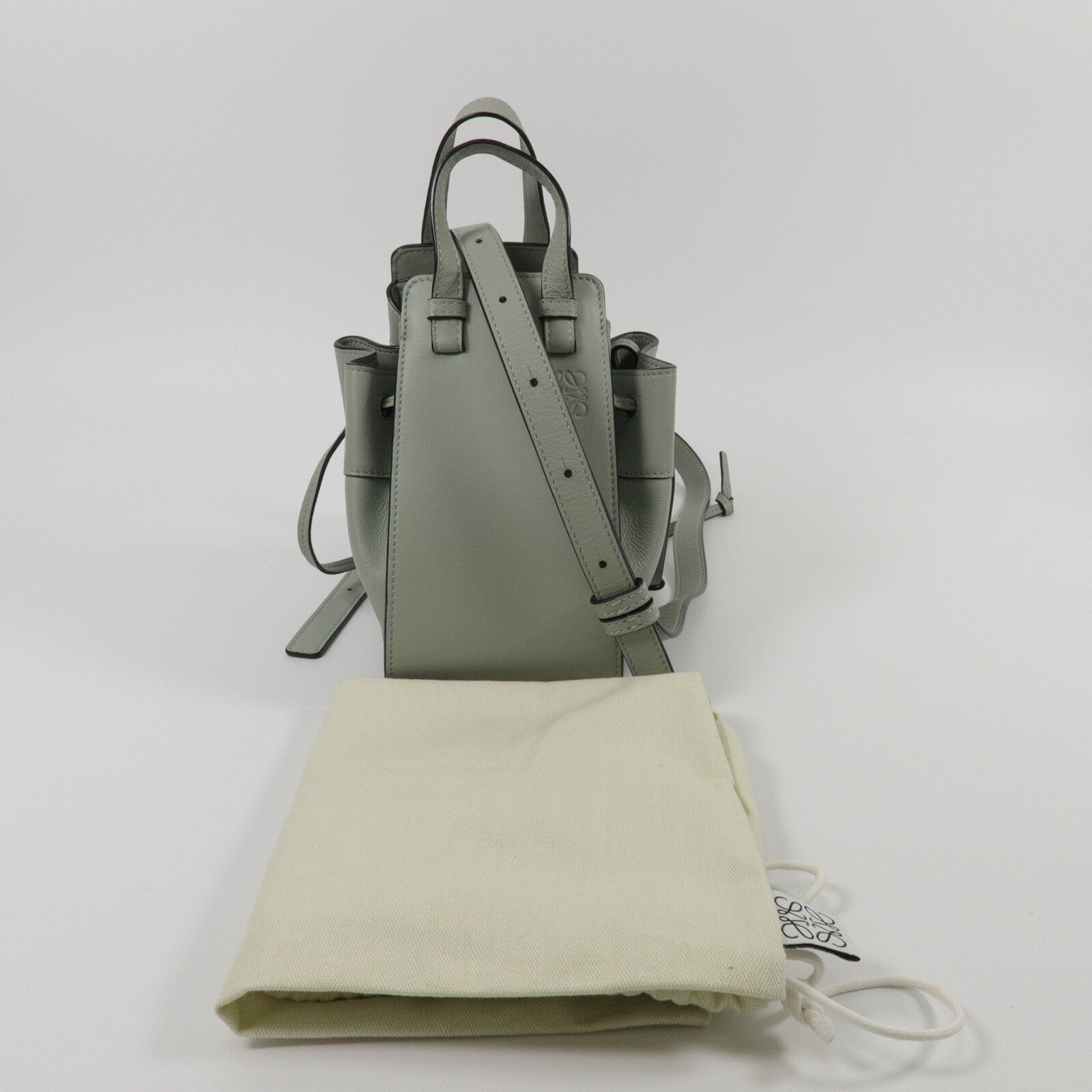LOEWE 牛皮皮革Mini Hammock Drawstring手挽肩背兩用袋