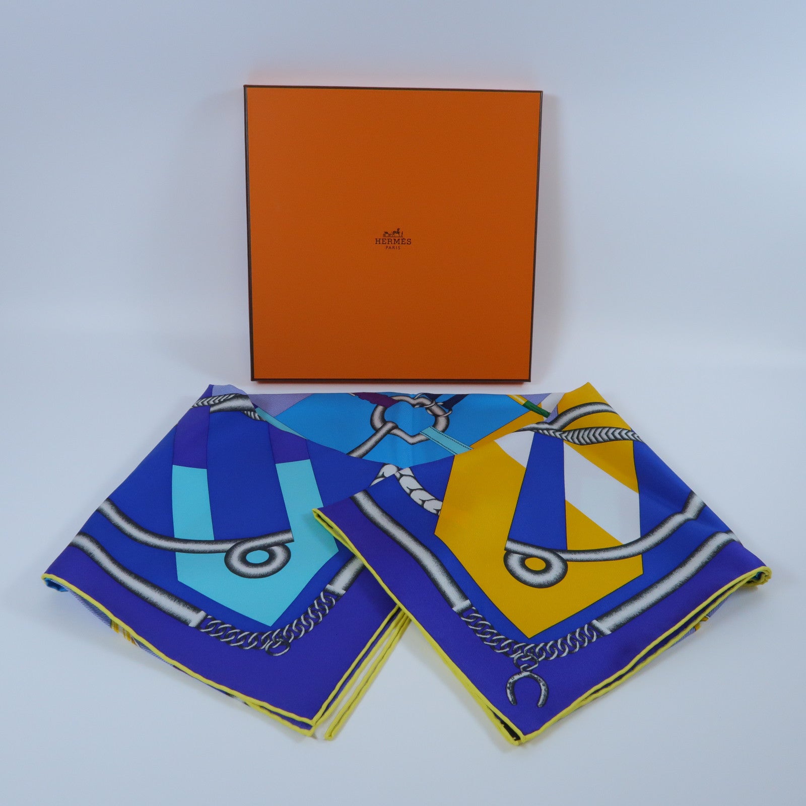 HERMES **【激減優惠】絲質Scarf絲巾藍色