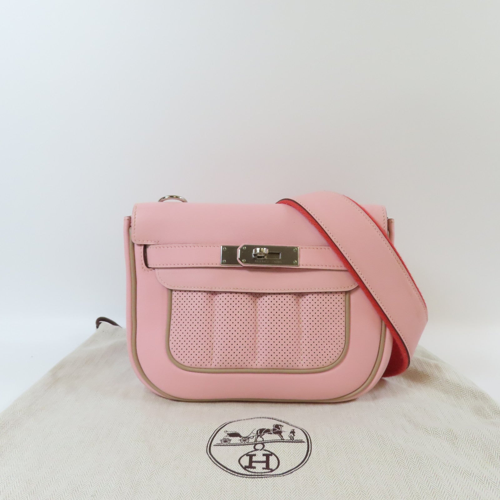 HERMES Swift皮革Mini Berline銀扣肩背袋Rose Sakura/櫻花粉