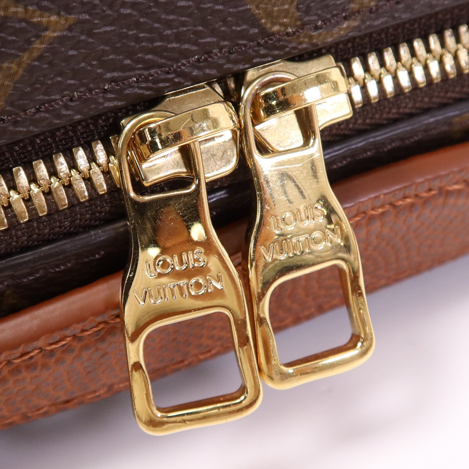 LOUIS VUITTON 【激減優惠】Monogram LV x NBA Handle Soft Trunk金扣手挽肩背兩用袋