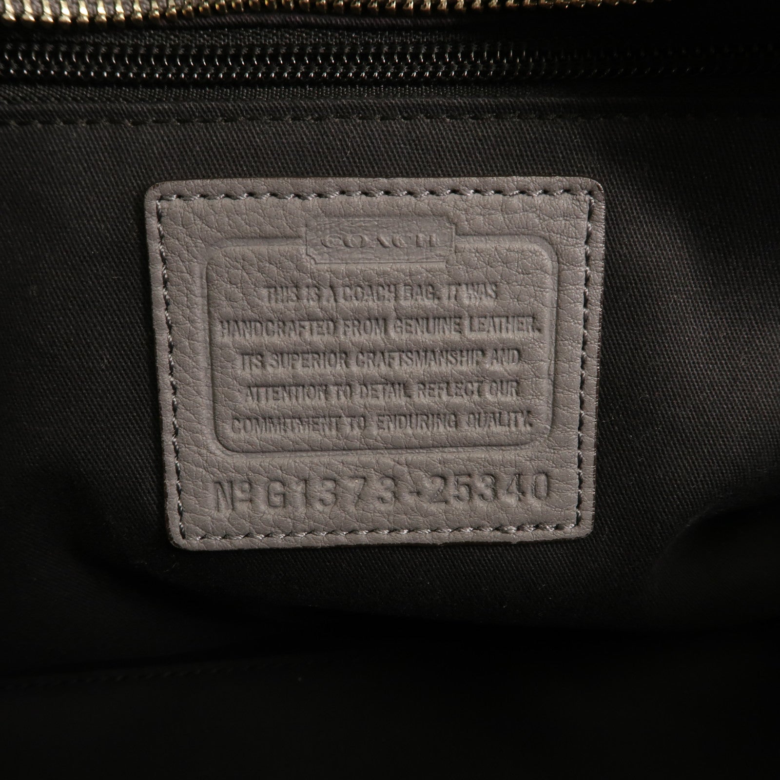 COACH 牛皮皮革Shoulder Bag銀扣肩背袋