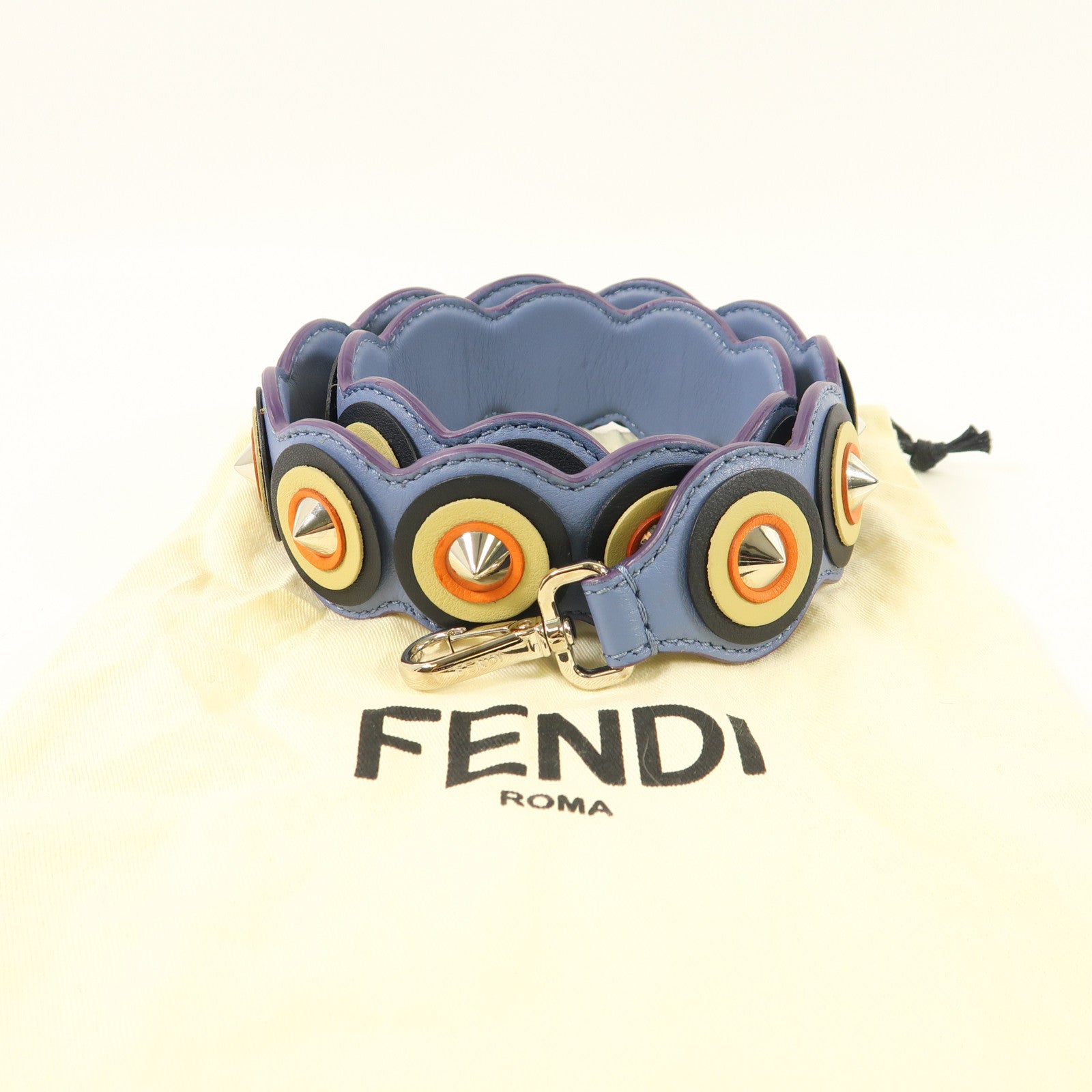 FENDI 皮革Shoulder Strap銀扣肩背帶