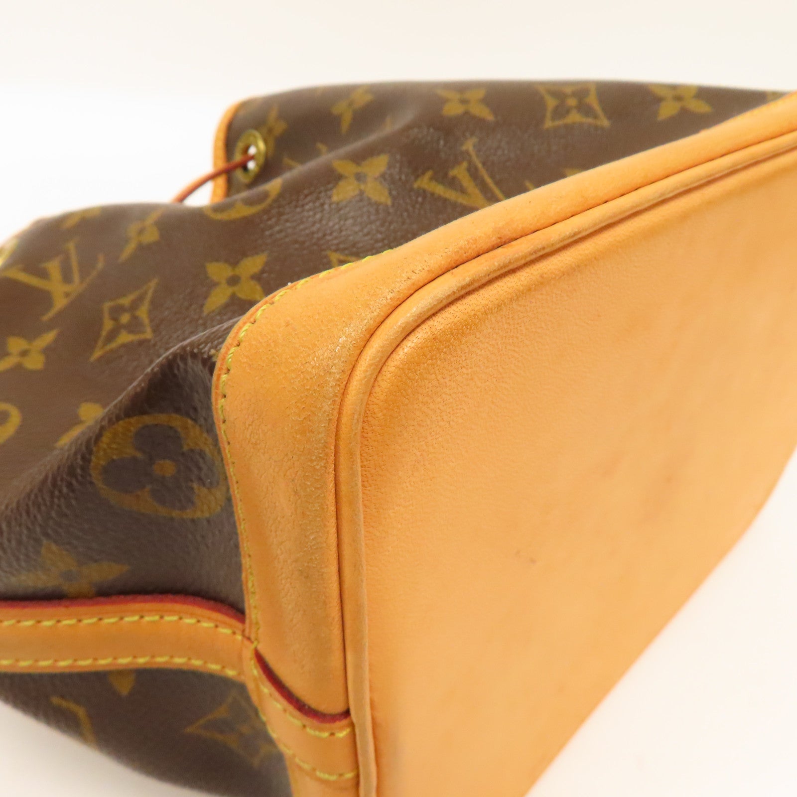 LOUIS VUITTON Monogram Mini Noe金扣手挽袋啡色