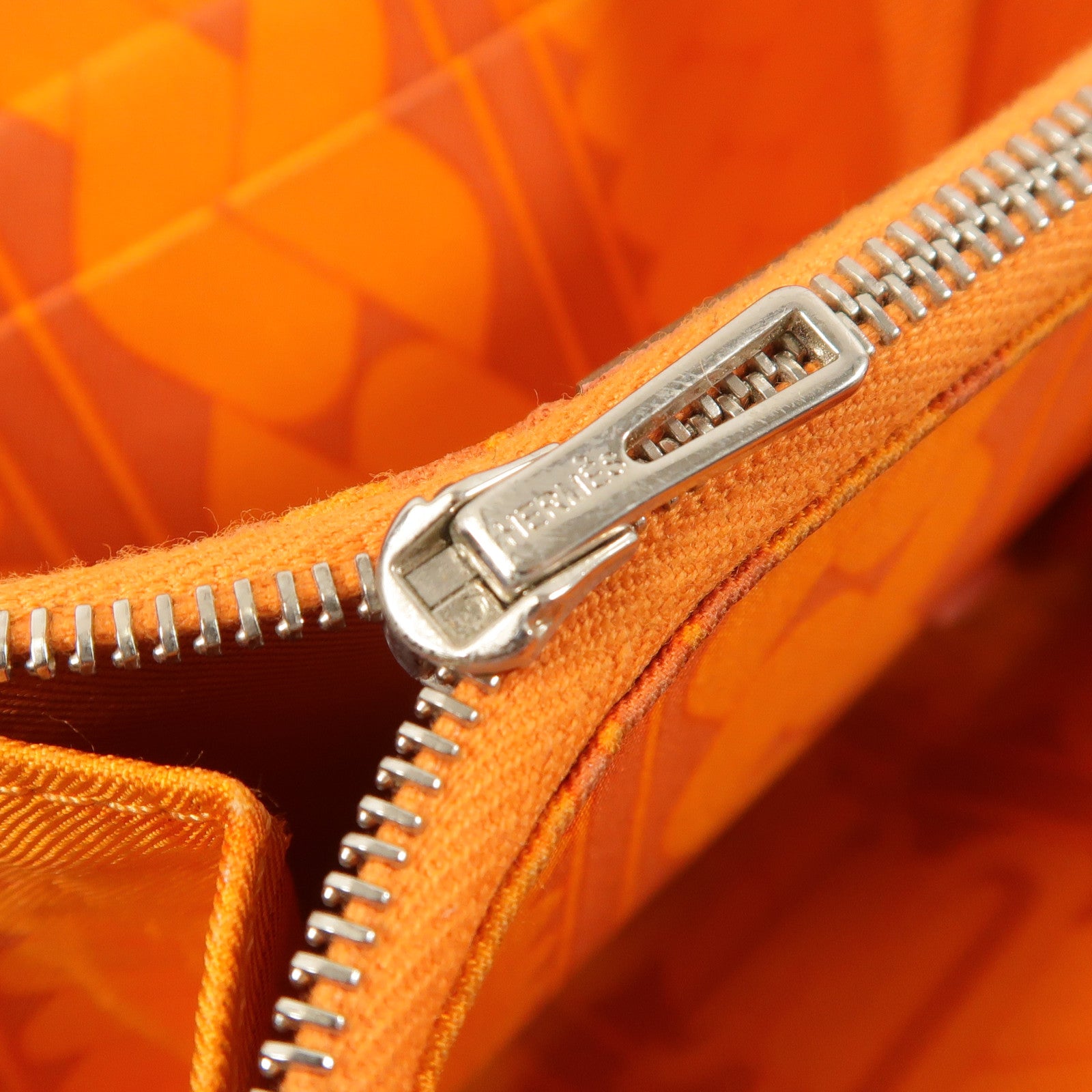 HERMES Epsom皮革/絲質Silk In Compact錢包Rose Azalee