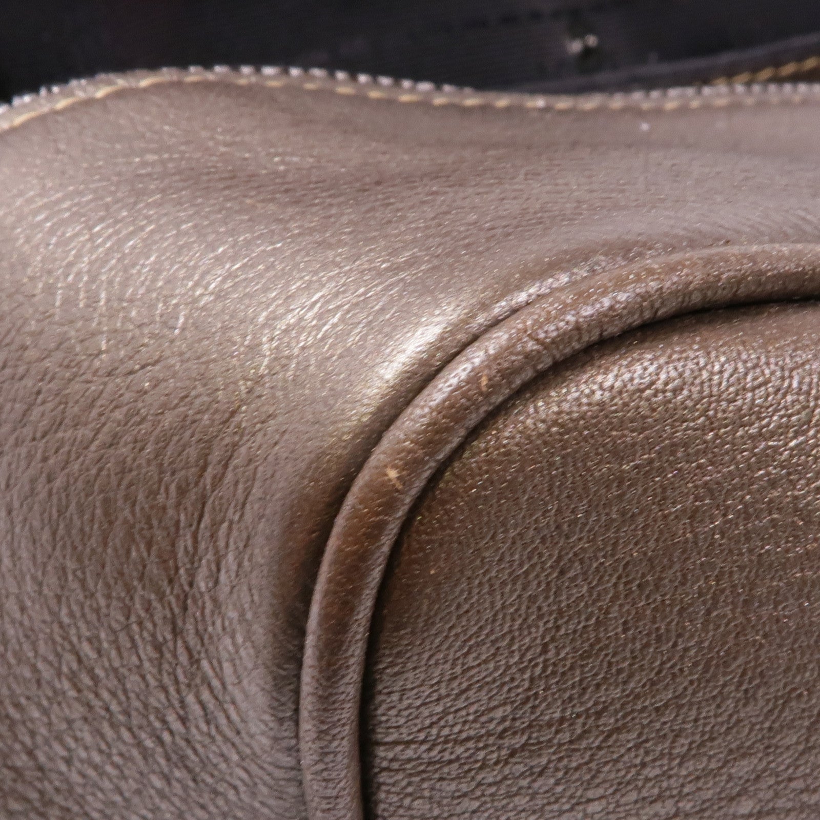 LOEWE 牛皮皮革Handbag銀扣手挽袋