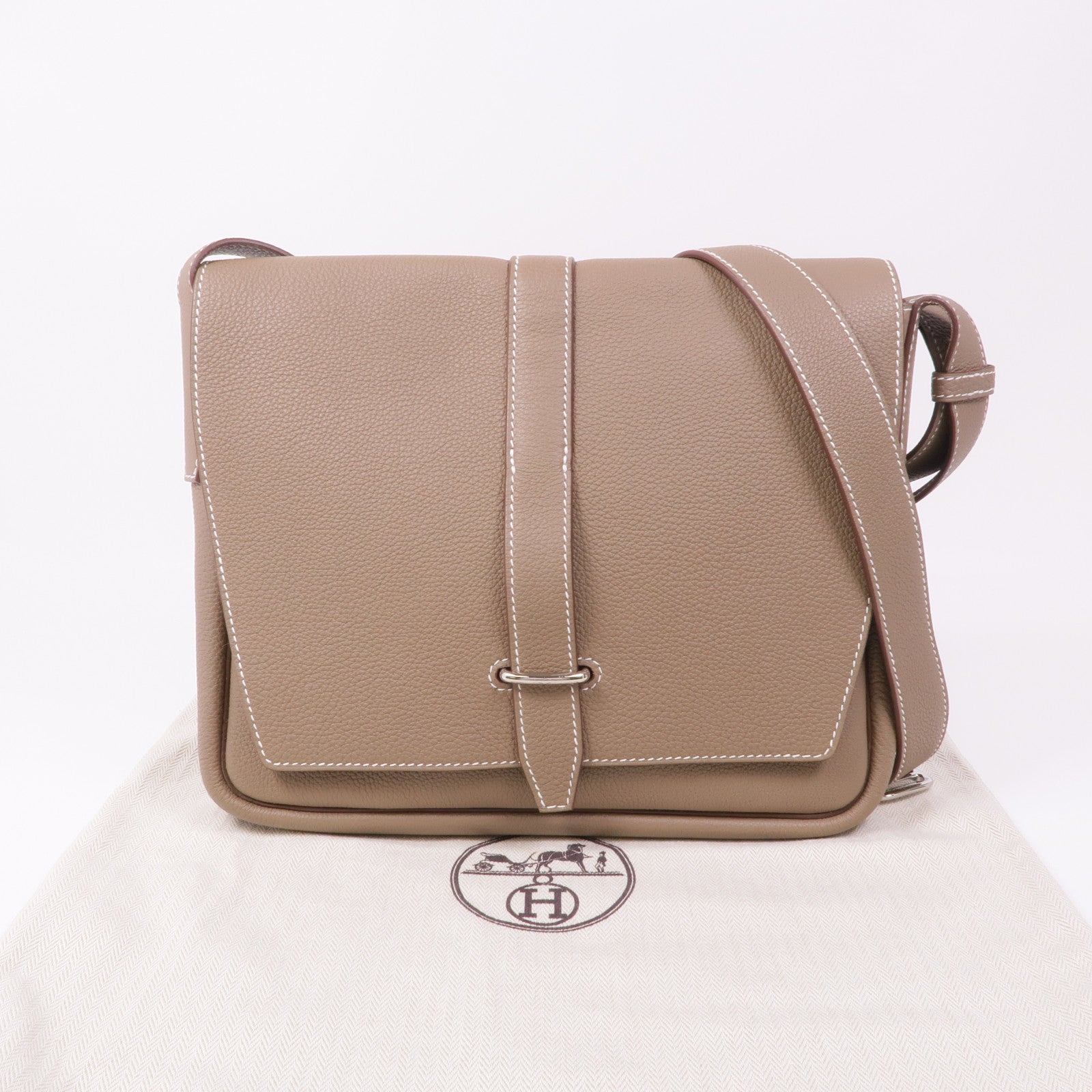 HERMES Togo皮革Steve Light Junior銀扣肩背袋Etoupe