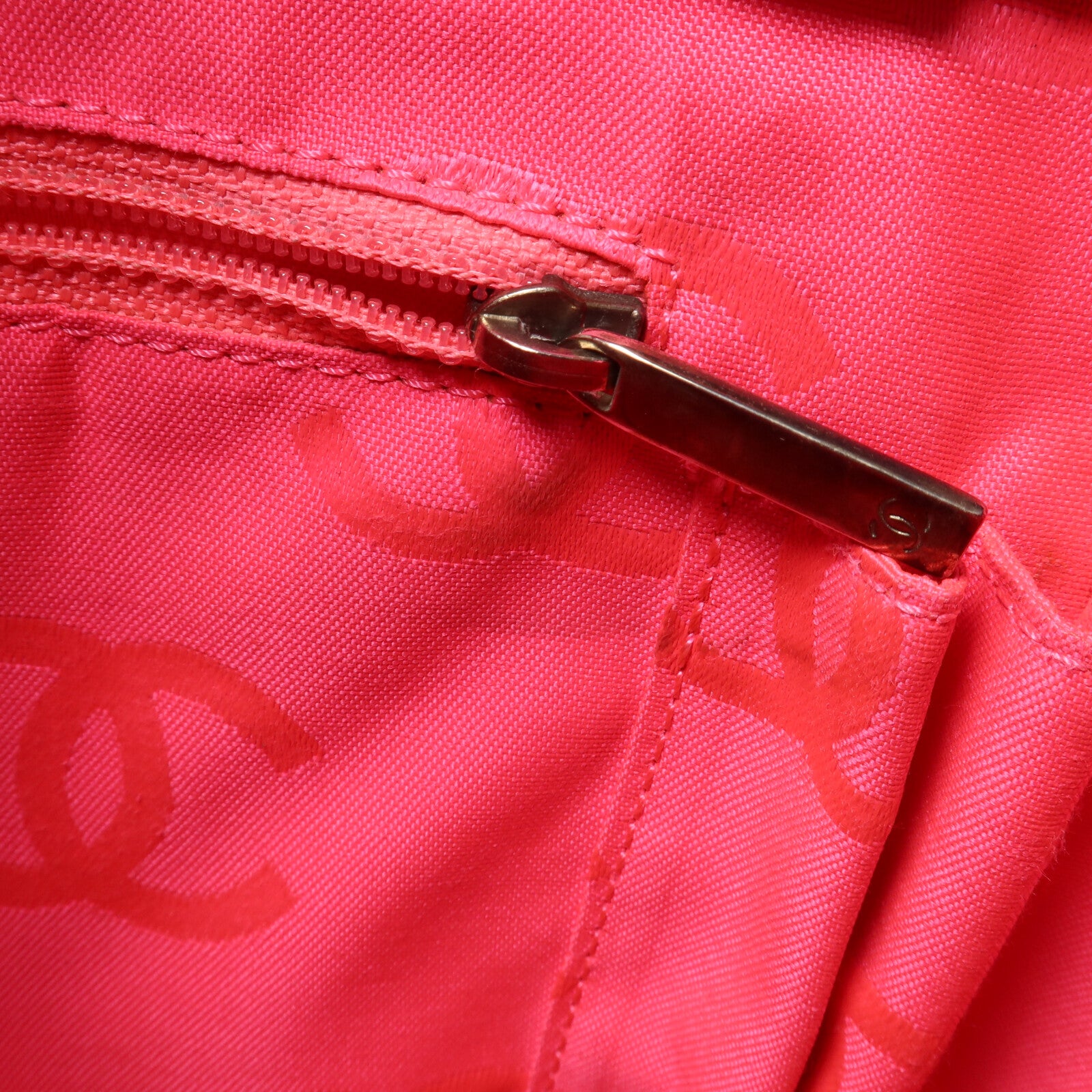 CHANEL 牛皮皮革Cambon Ligne Tote Medium手挽袋