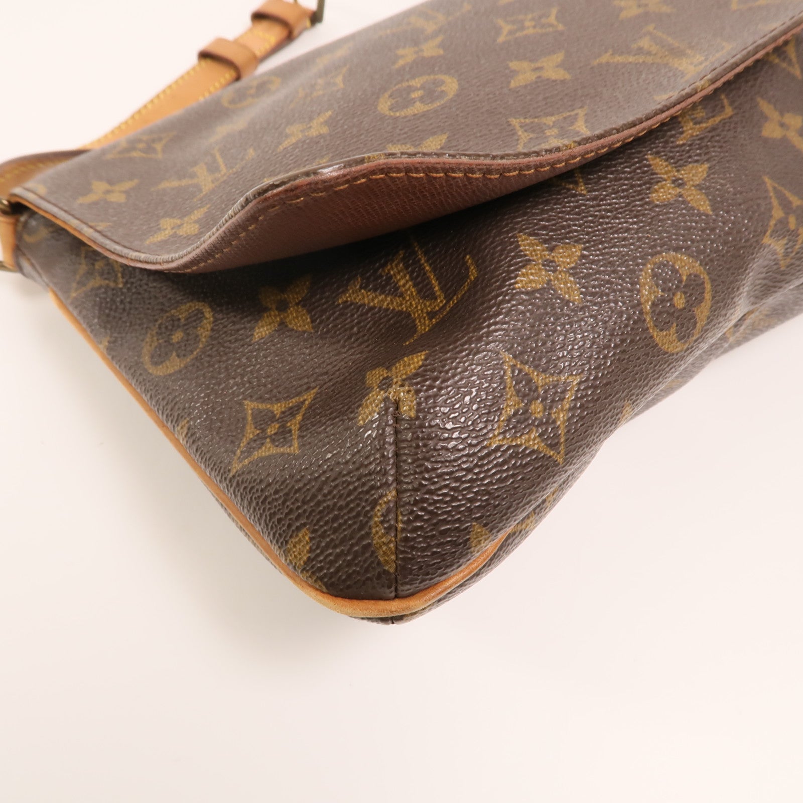 LOUIS VUITTON Monogram Musette Tango金扣肩背袋