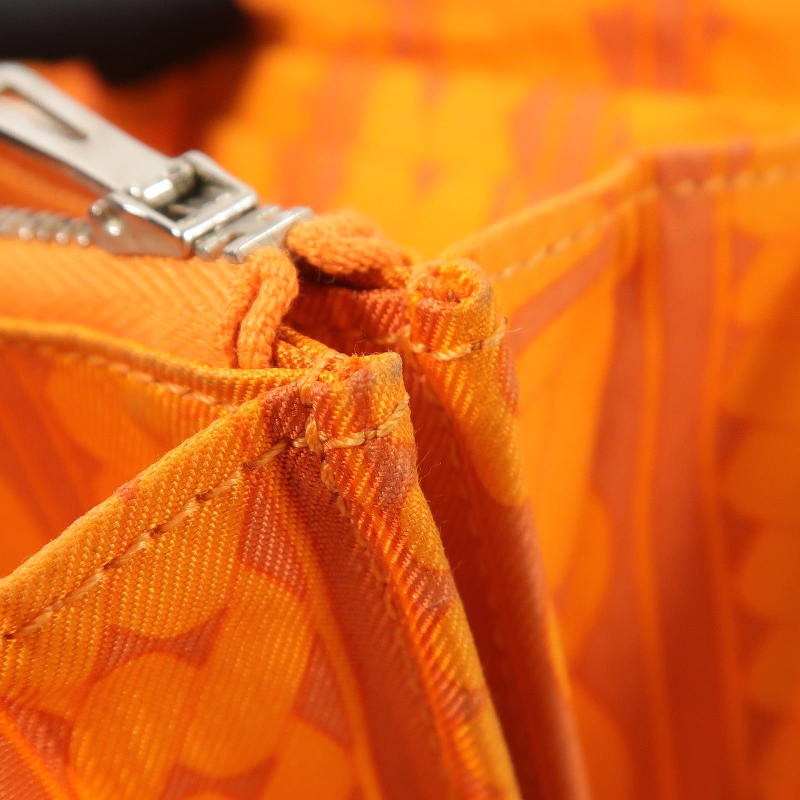 HERMES Epsom皮革/絲質Silk In Compact錢包Rose Azalee