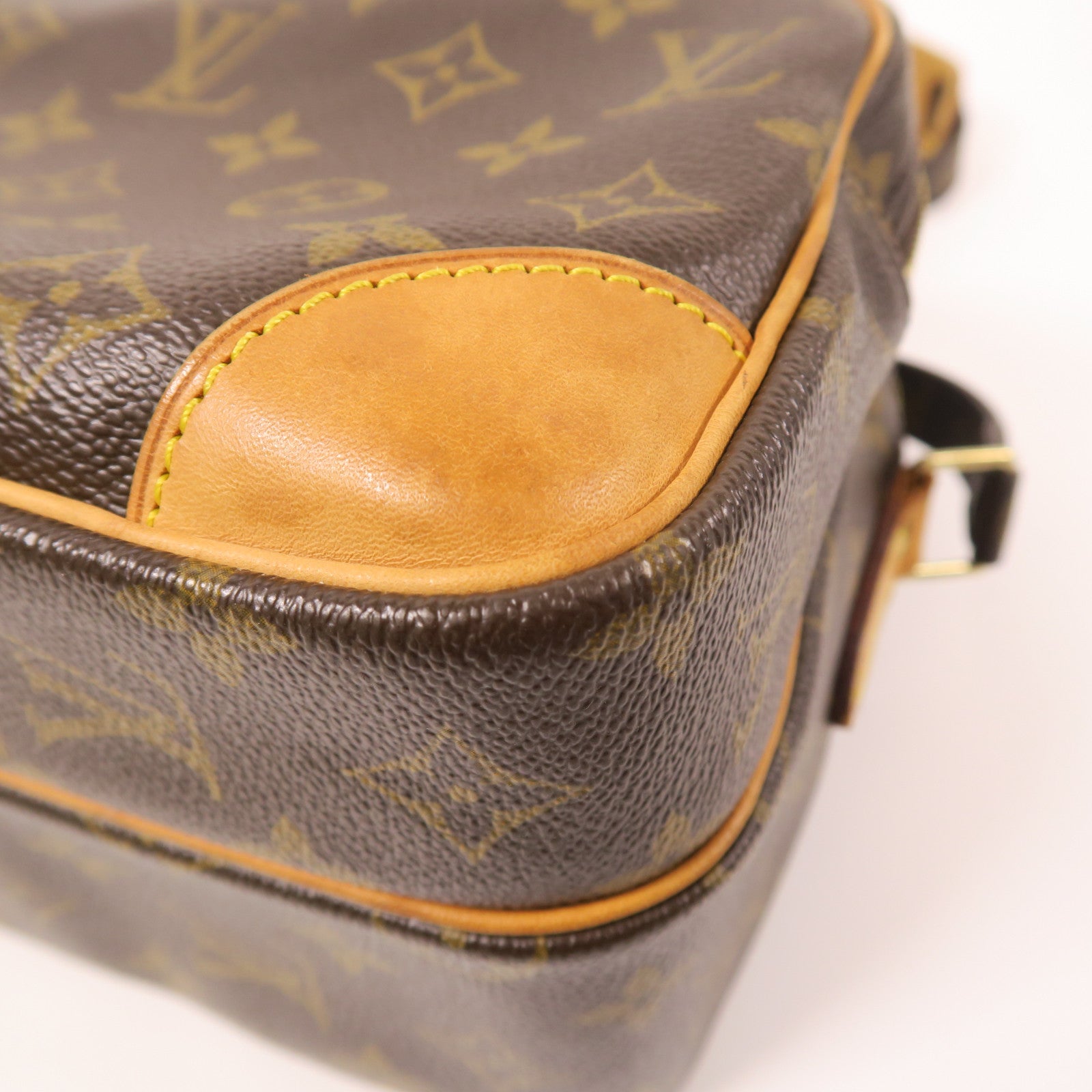 LOUIS VUITTON【激減優惠】 Monogram Nile金扣肩背袋