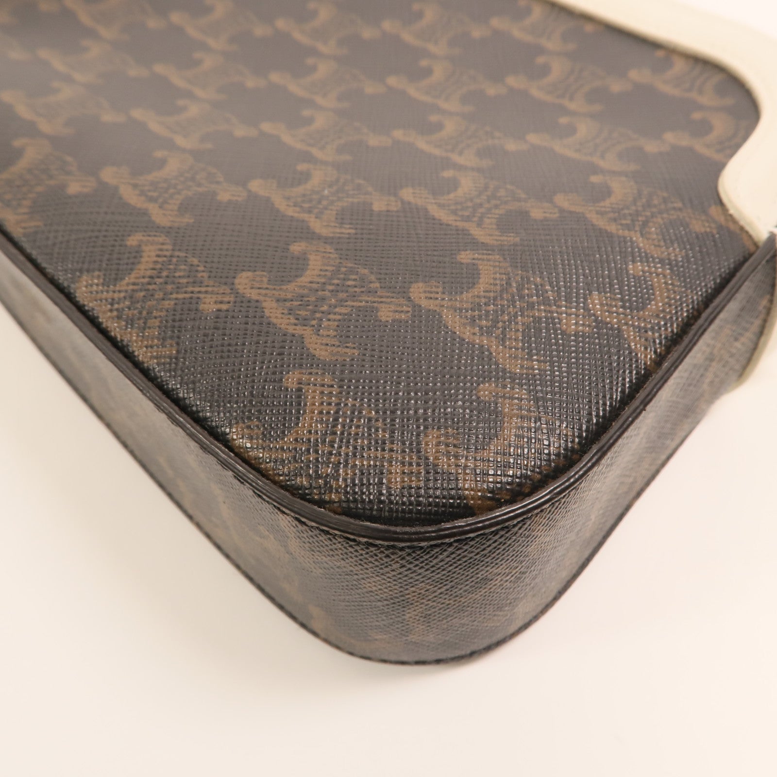 CELINE 塗層帆布Camera Bag金扣肩背袋